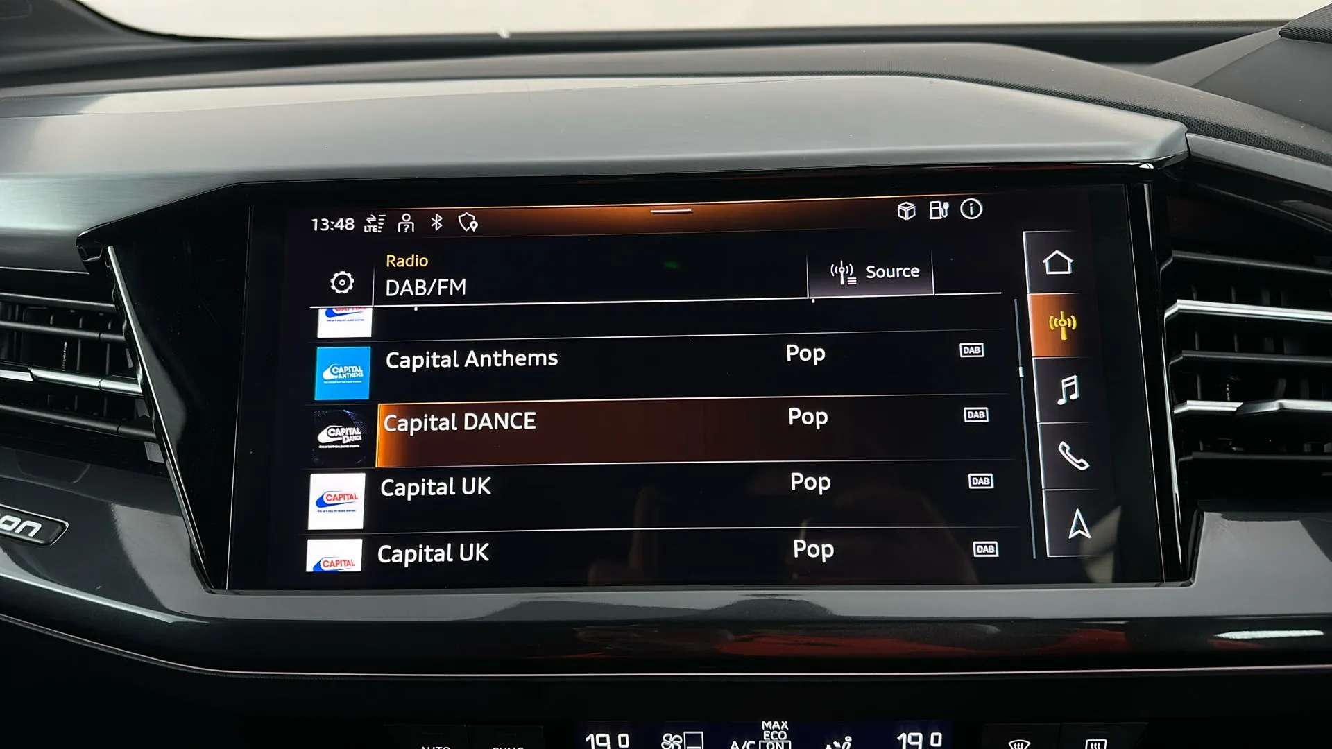 2023 AUDI Q4 2023 AUDI Q4