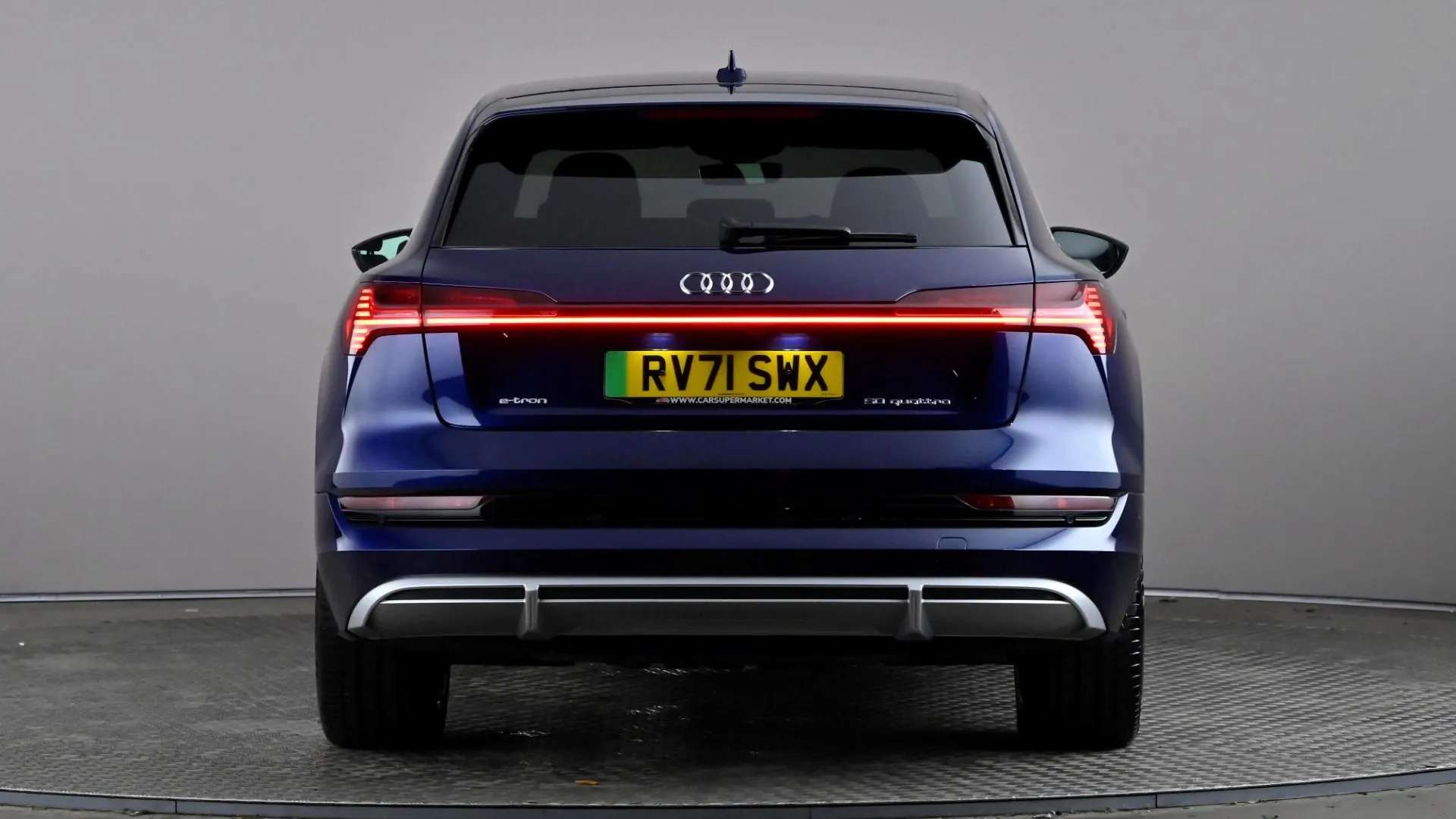 2021 AUDI E-TRON 2021 AUDI E-TRON