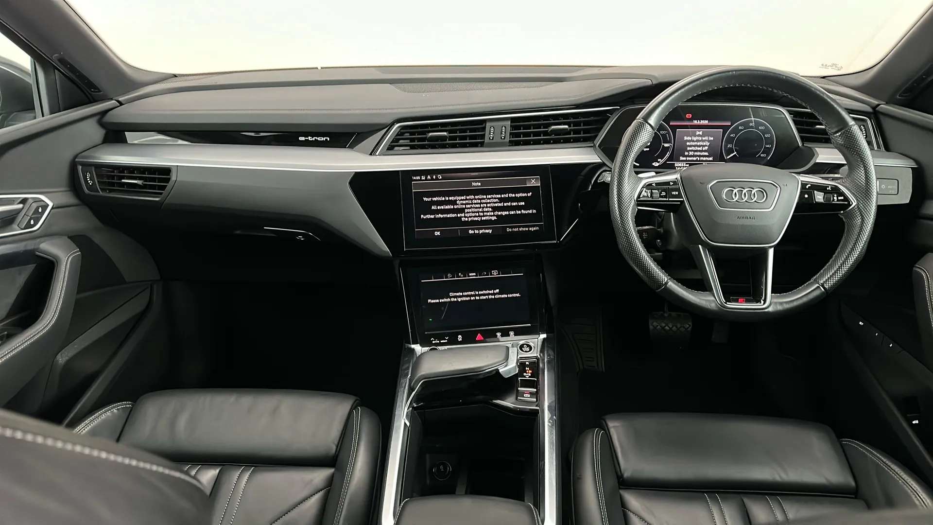 2022 AUDI E-TRON 2022 AUDI E-TRON