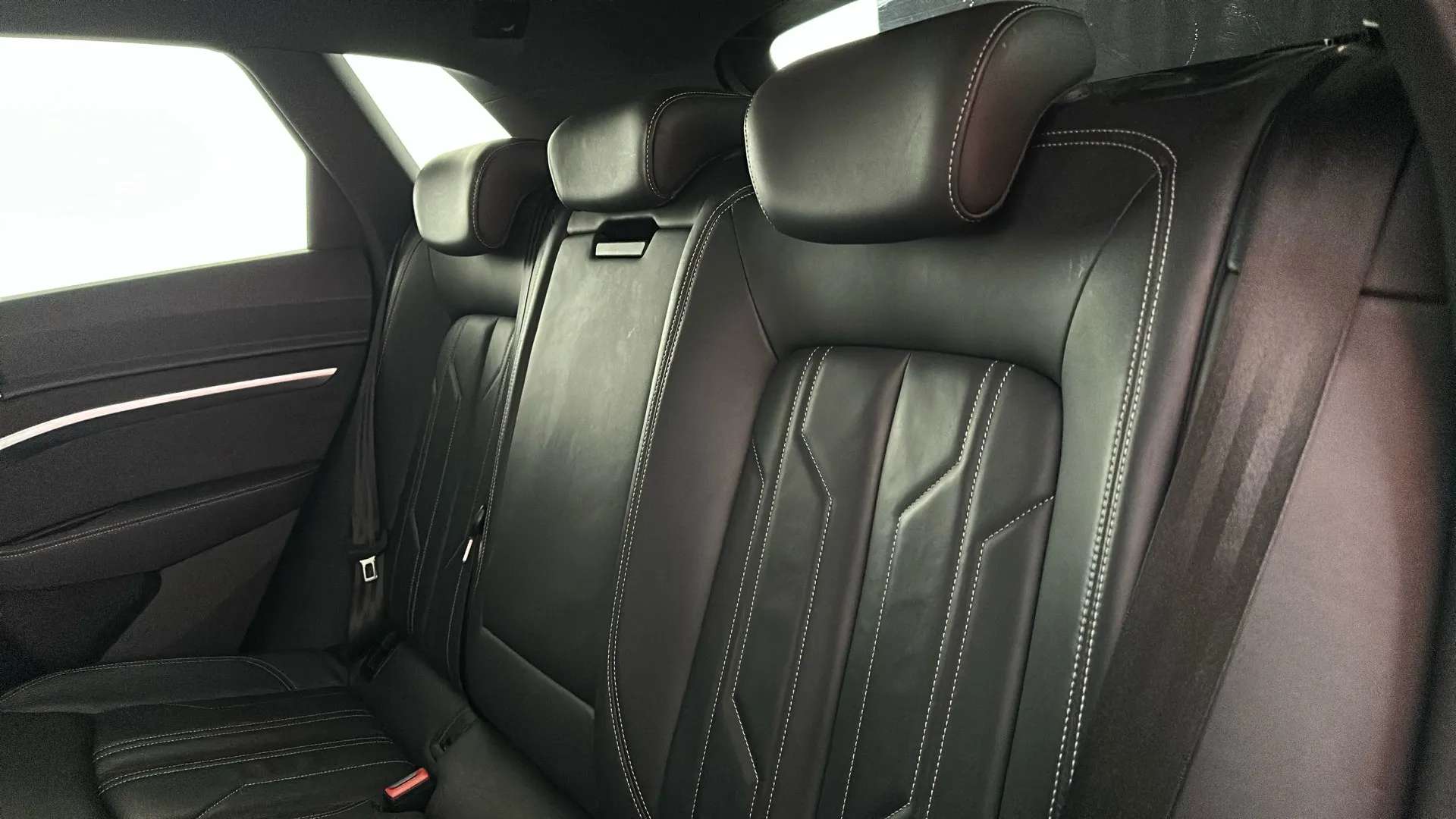 2022 AUDI E-TRON 2022 AUDI E-TRON