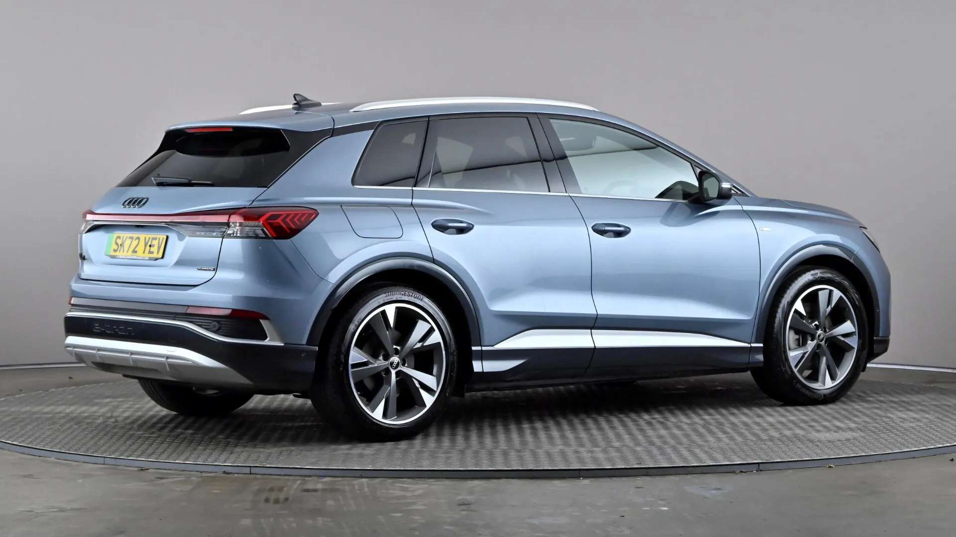 2023 AUDI Q4 2023 AUDI Q4