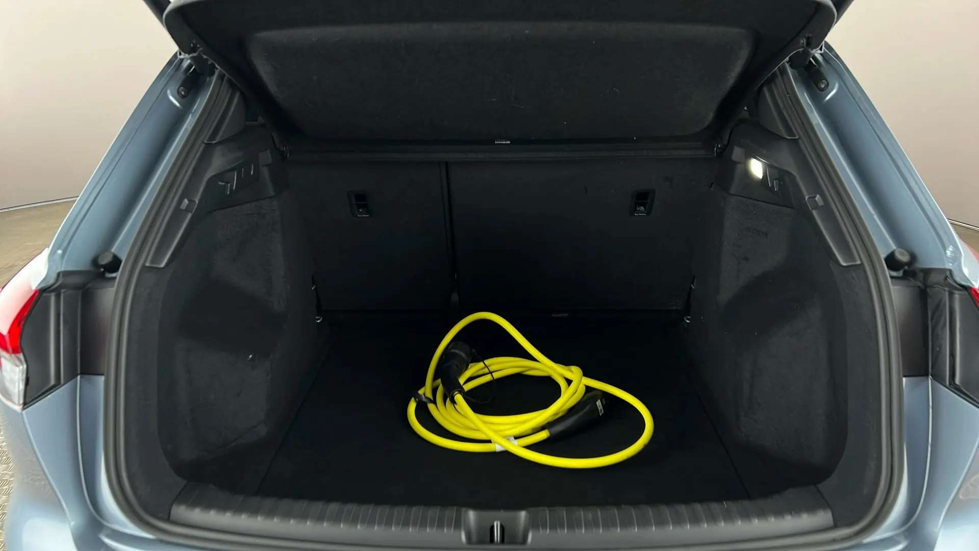 2023 AUDI Q4 2023 AUDI Q4