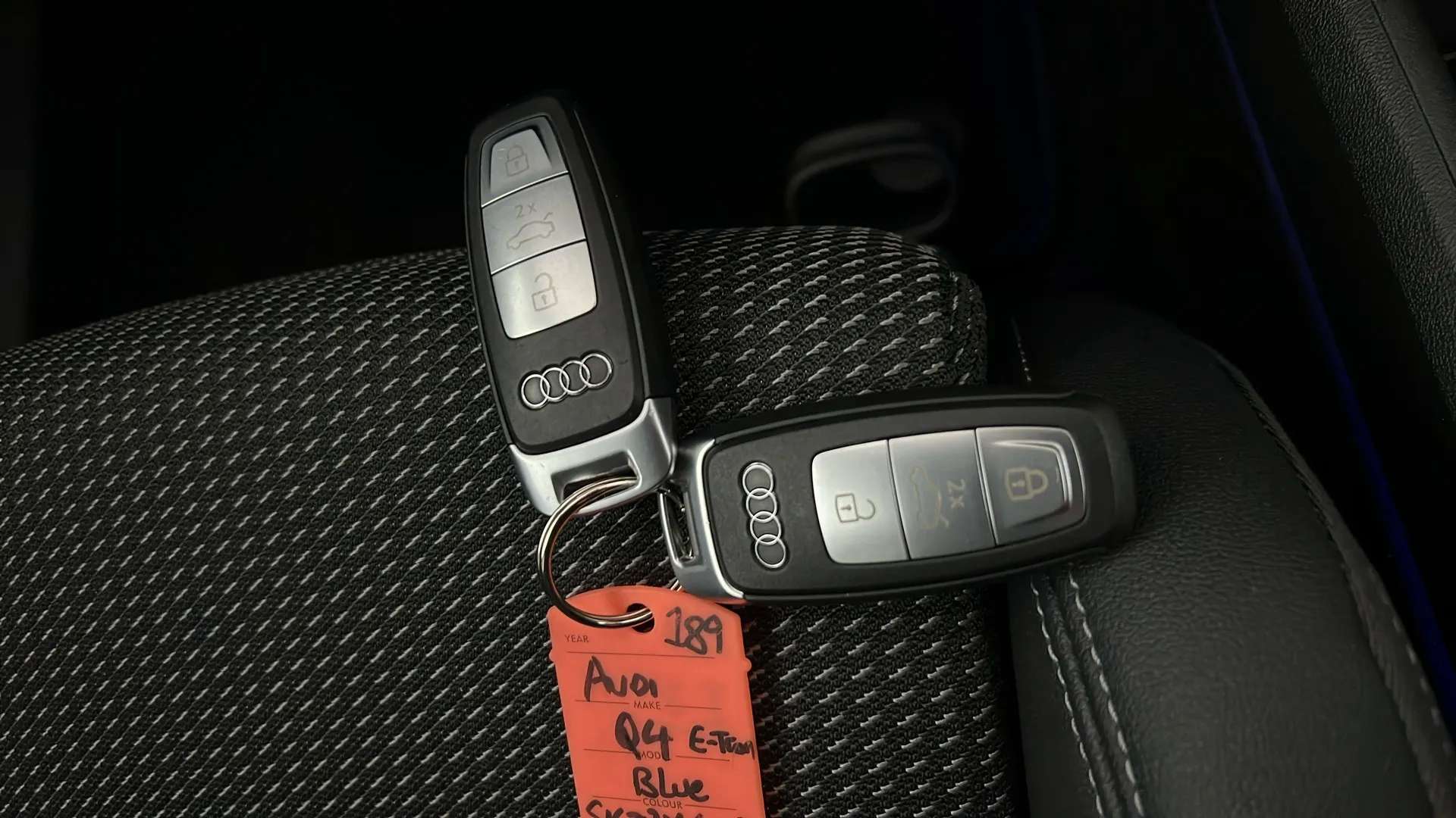 2023 AUDI Q4 2023 AUDI Q4