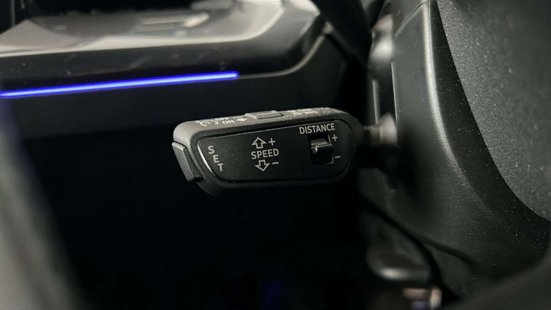 2023 AUDI Q4 2023 AUDI Q4