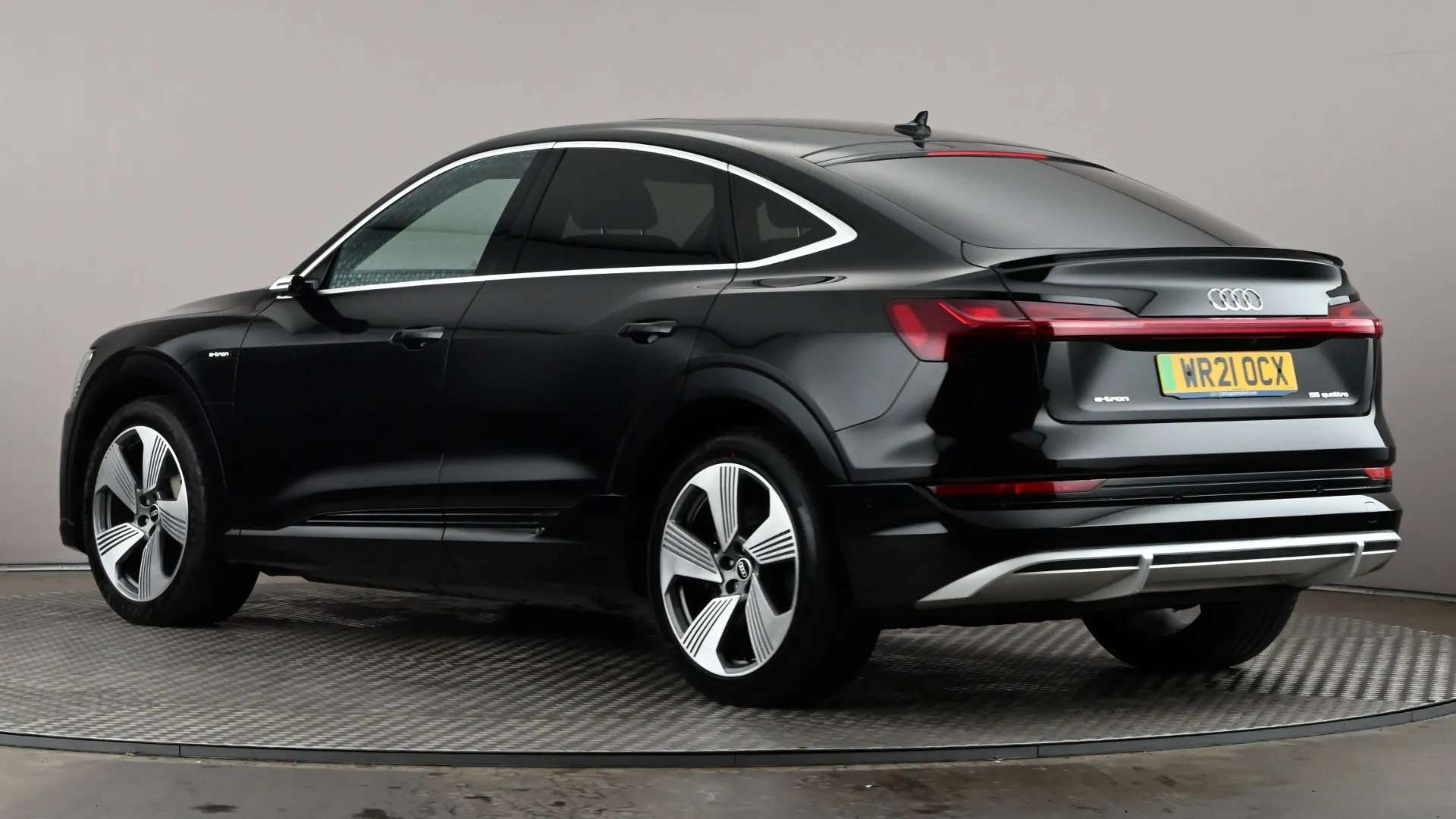 A 2021 AUDI E-TRON 300kW 55 Quattro 95kWh S Line Auto A 2021 AUDI E-TRON 300kW 55 Quattro 95kWh S Line Auto
