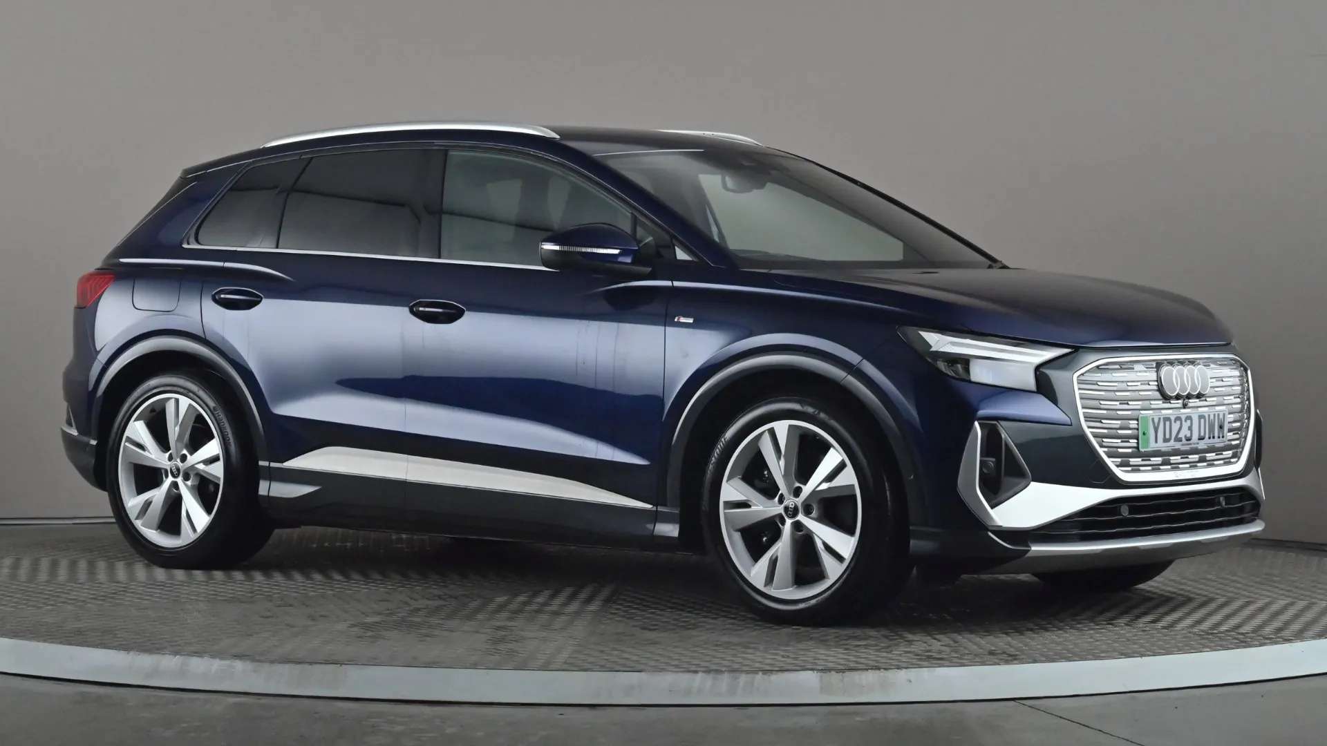 2023 AUDI Q4 2023 AUDI Q4