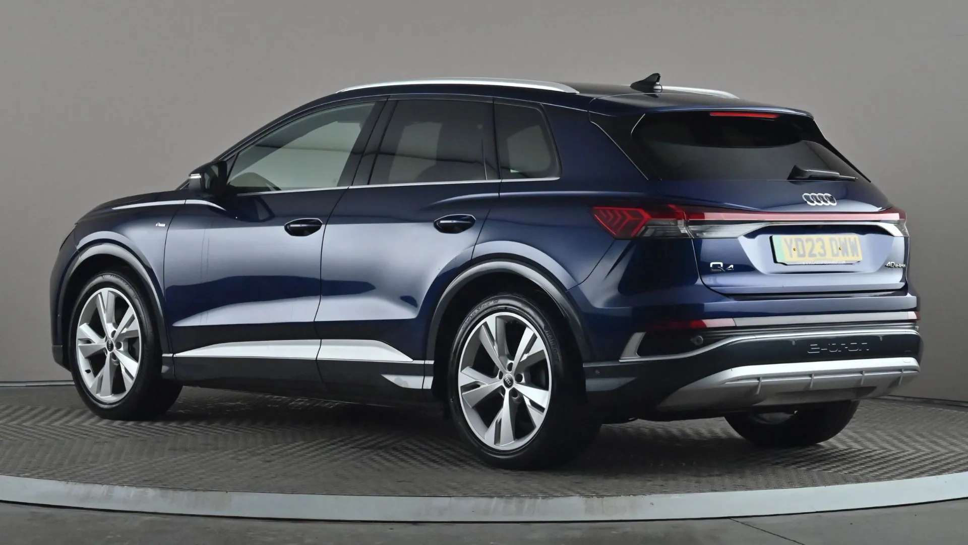 2023 AUDI Q4 2023 AUDI Q4