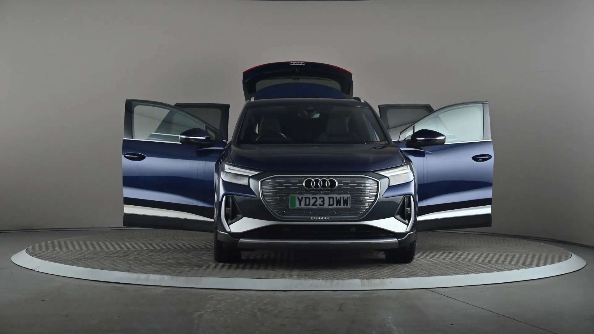 2023 AUDI Q4 2023 AUDI Q4