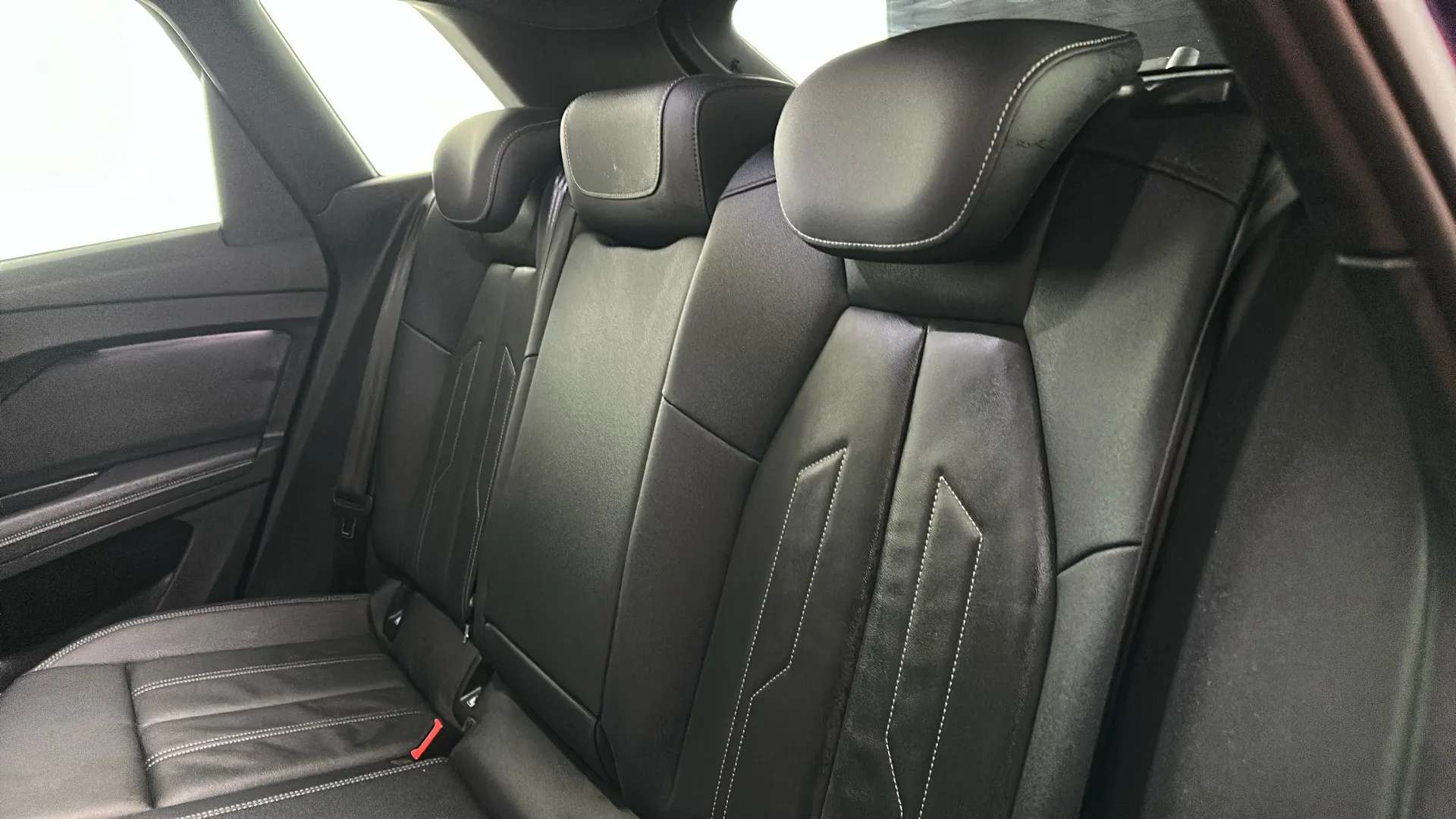 2023 AUDI Q4 2023 AUDI Q4