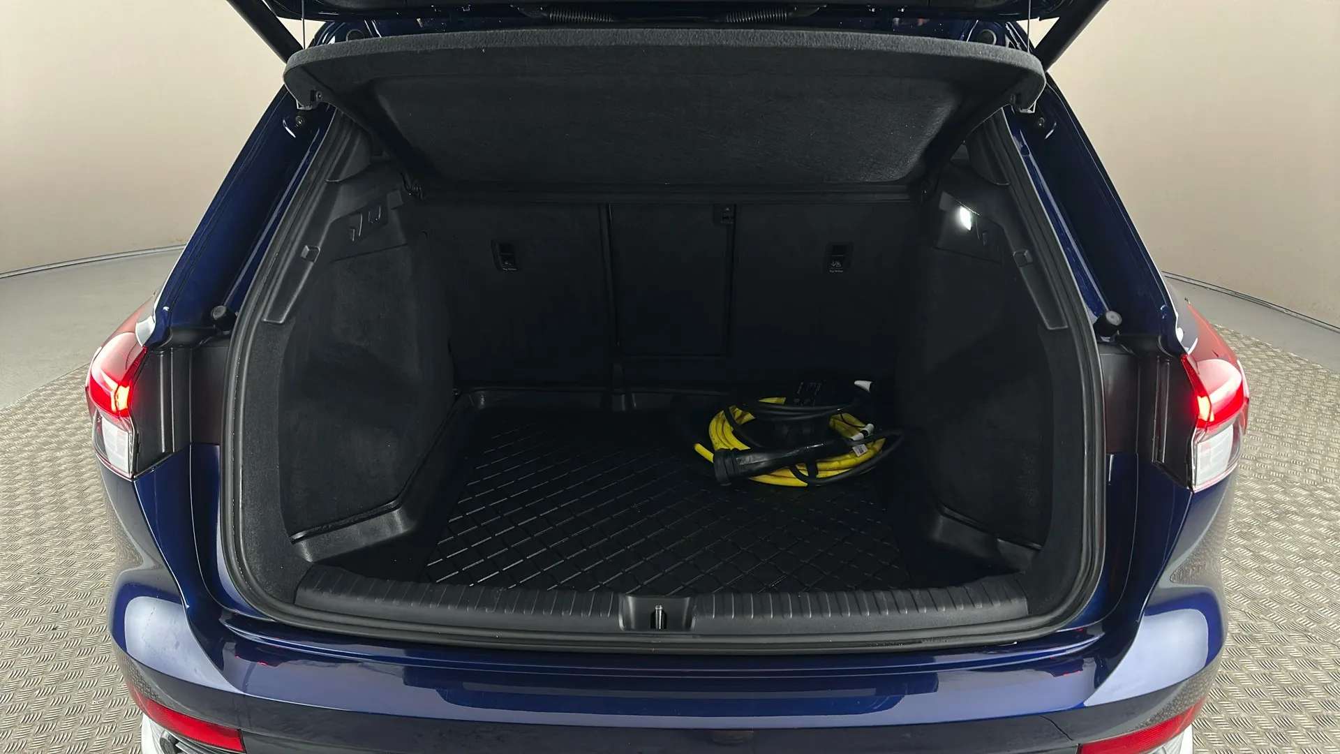 2023 AUDI Q4 2023 AUDI Q4