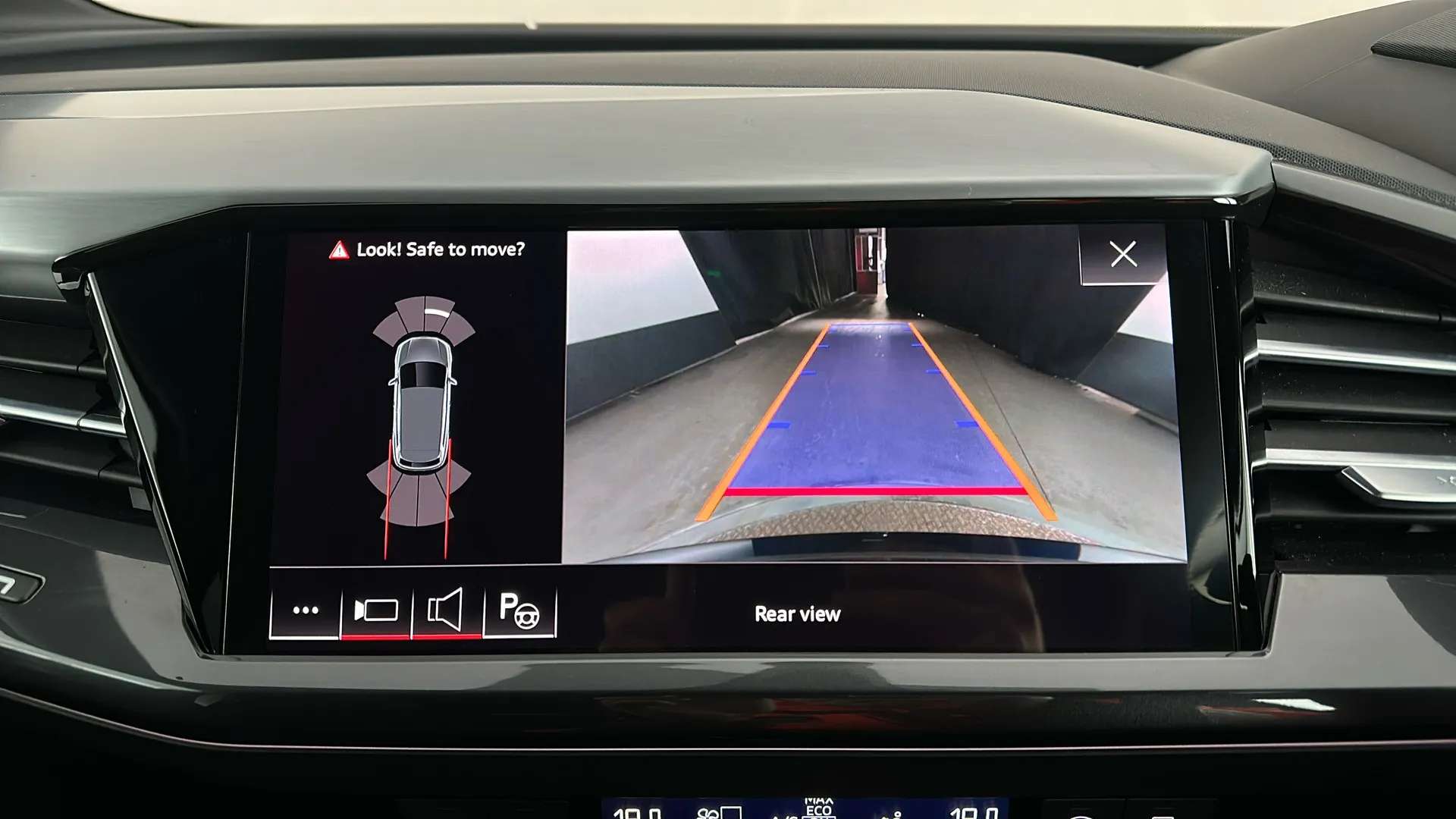 2023 AUDI Q4 2023 AUDI Q4