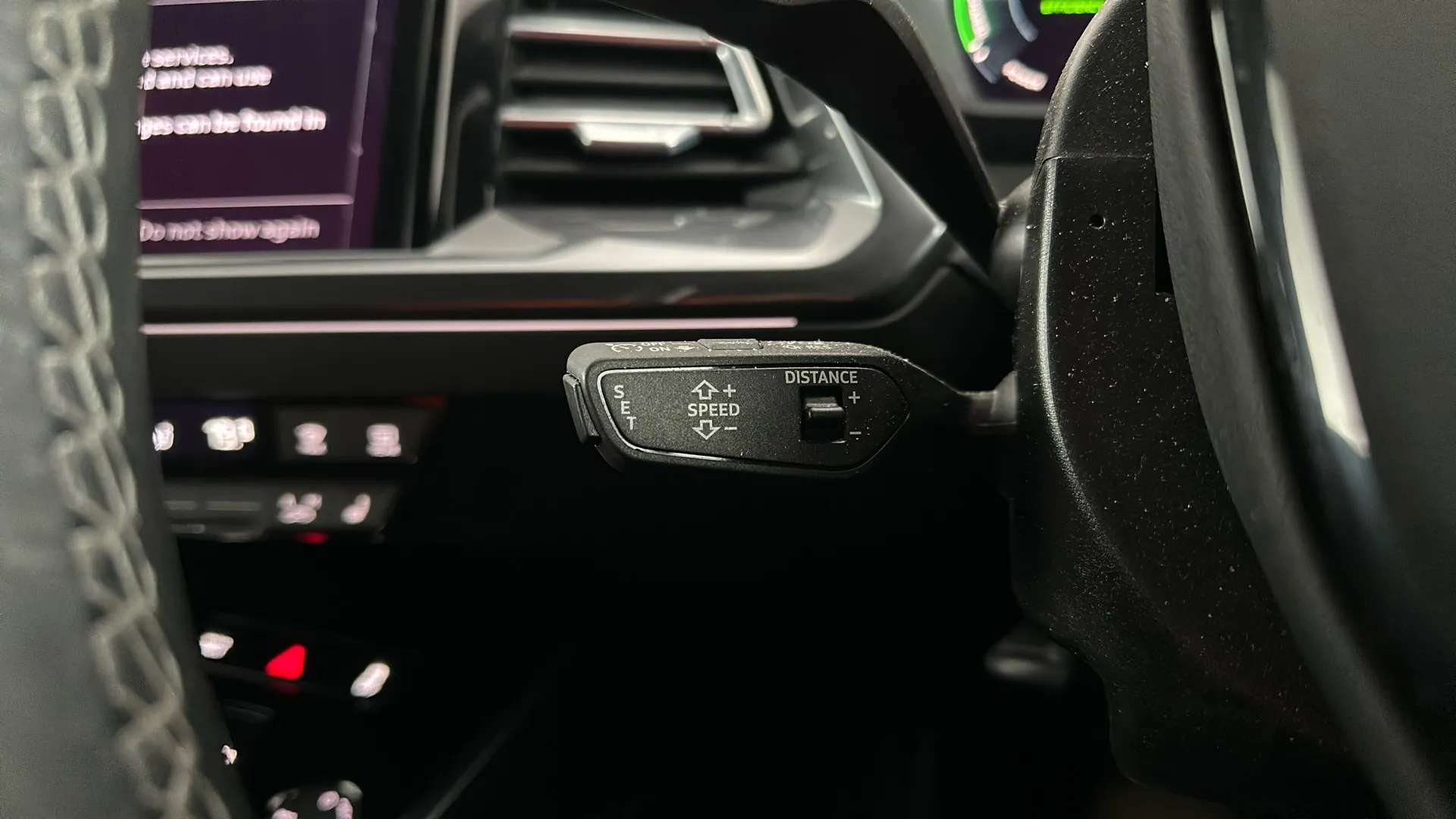 2023 AUDI Q4 2023 AUDI Q4