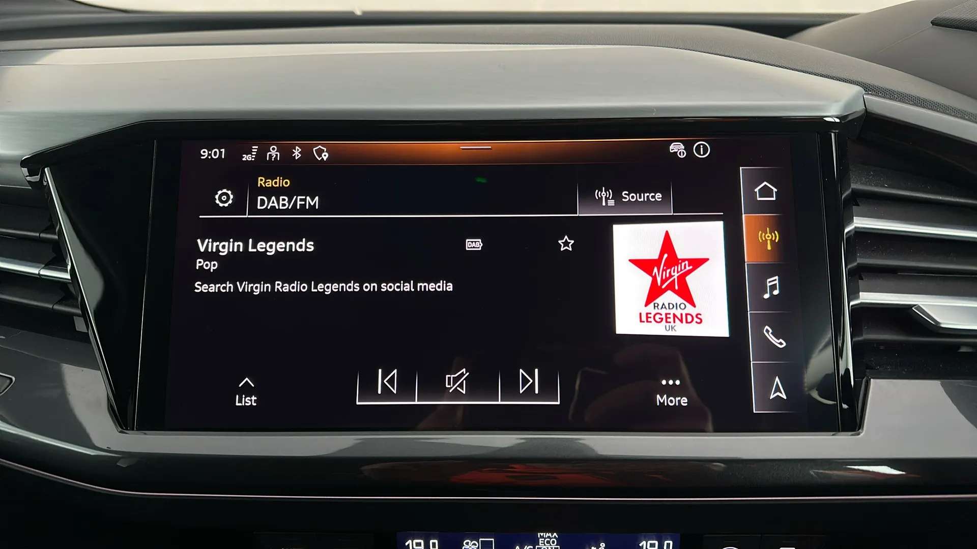 2023 AUDI Q4 2023 AUDI Q4