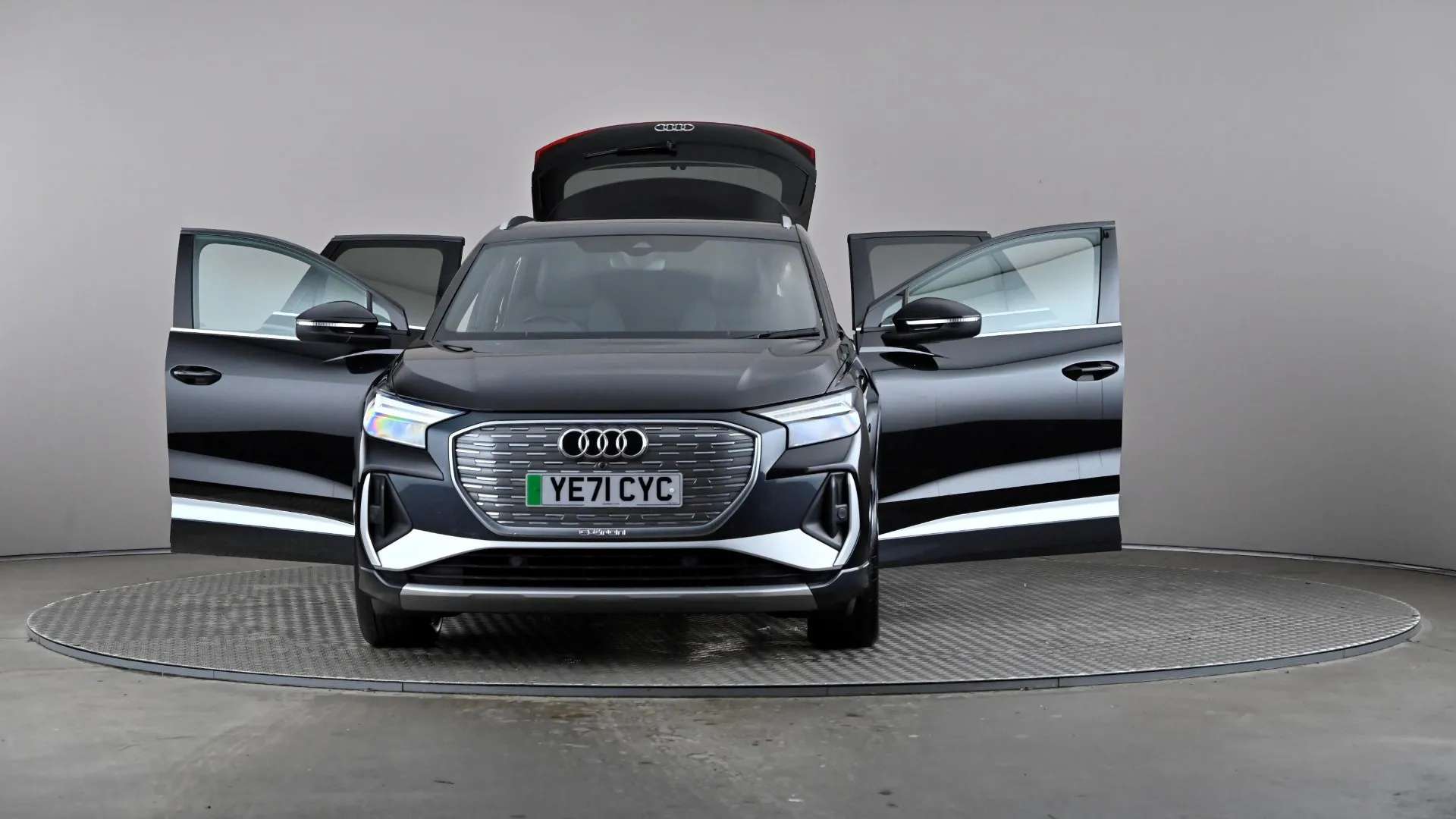 2021 AUDI Q4 2021 AUDI Q4