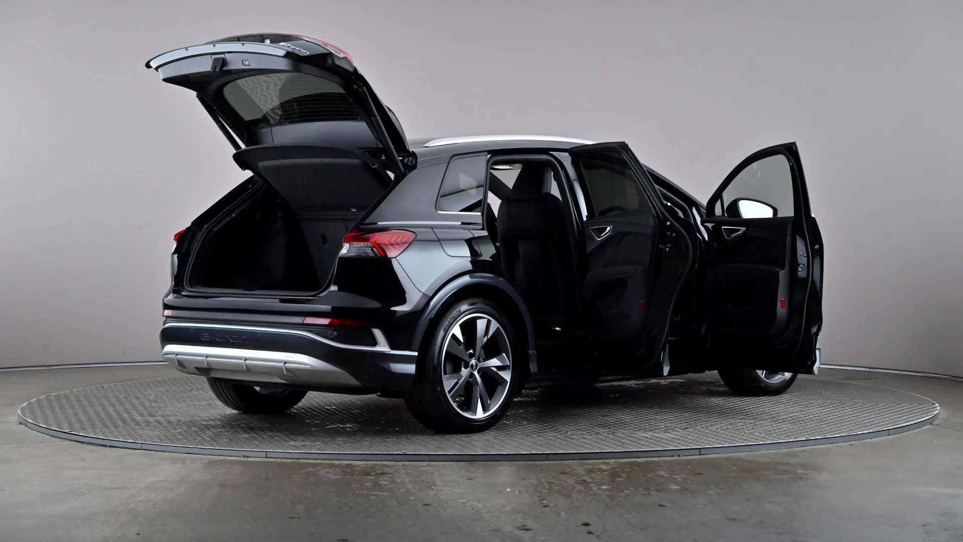 2021 AUDI Q4 2021 AUDI Q4