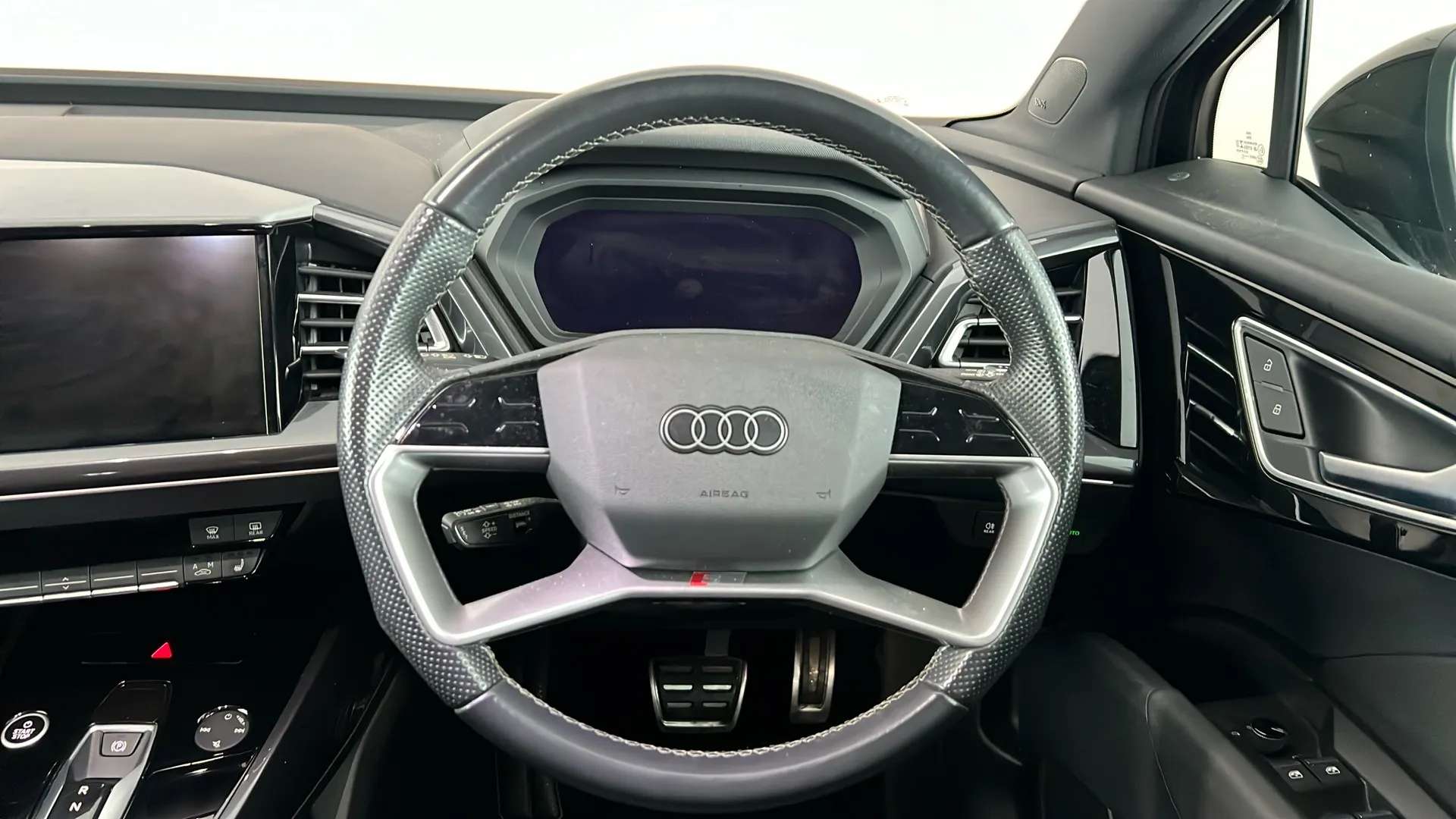 2021 AUDI Q4 2021 AUDI Q4