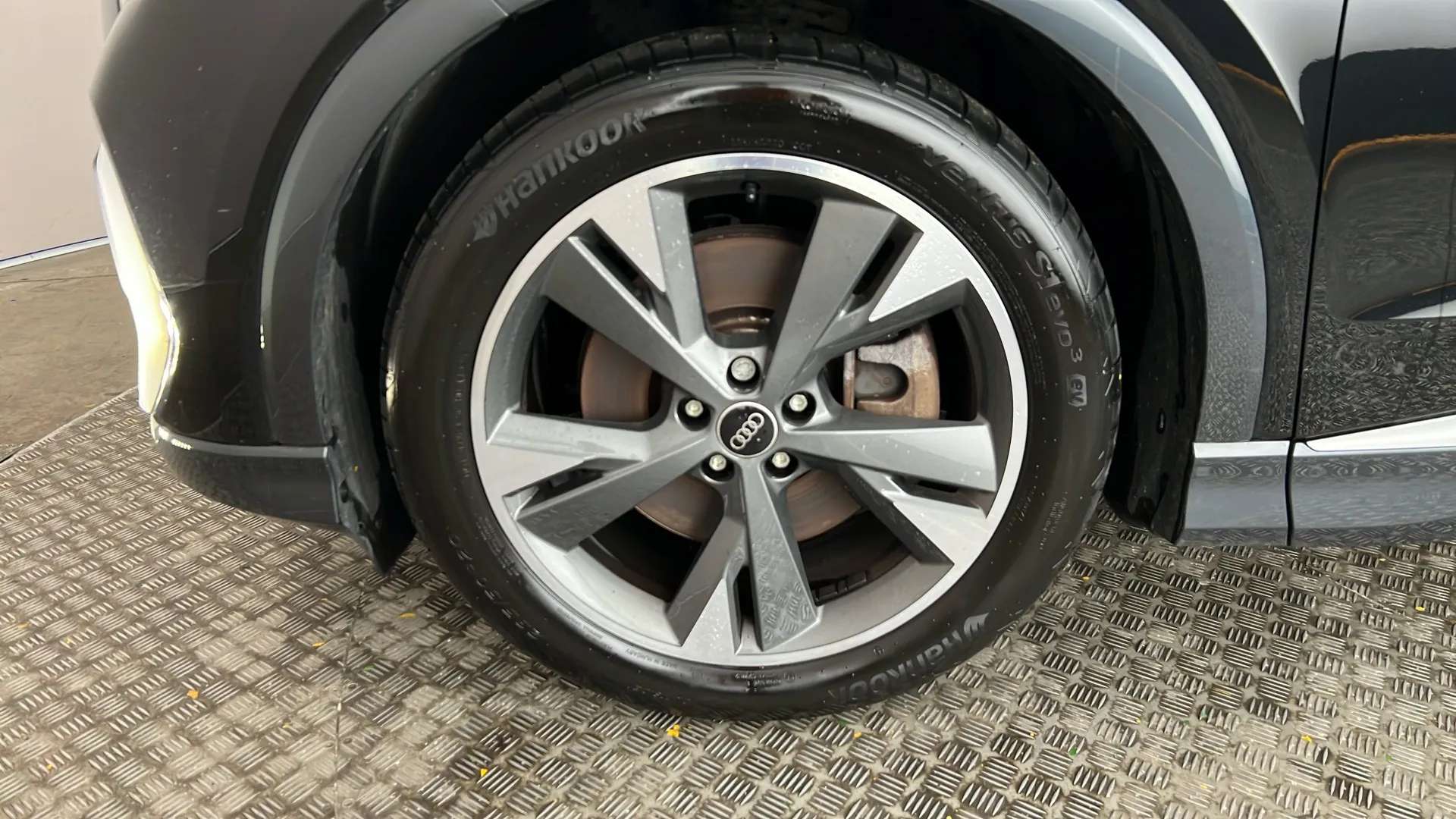 2021 AUDI Q4 2021 AUDI Q4