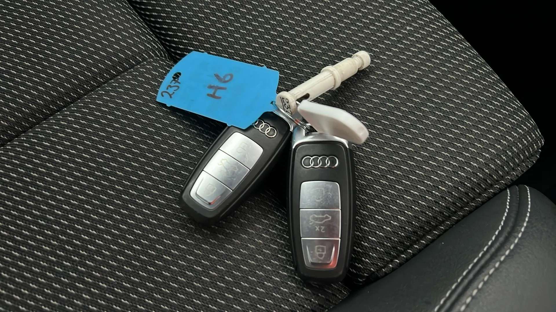 2021 AUDI Q4 2021 AUDI Q4