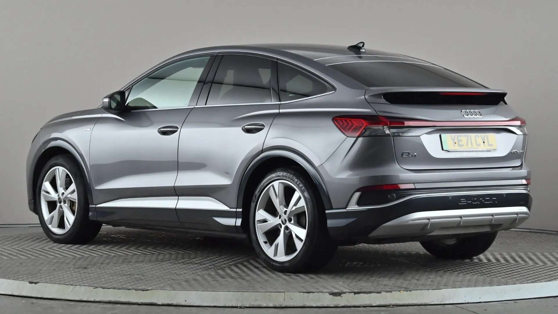 A 2021 AUDI Q4 150kW 40 82kWh S Line Auto A 2021 AUDI Q4 150kW 40 82kWh S Line Auto