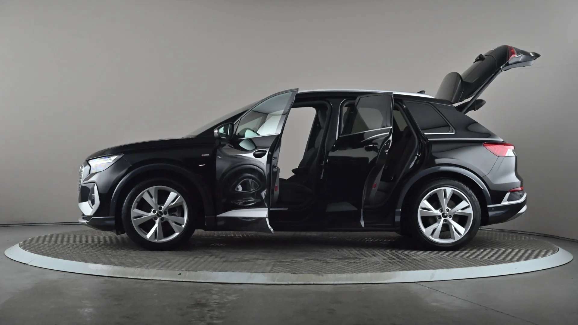 2022 AUDI Q4 2022 AUDI Q4
