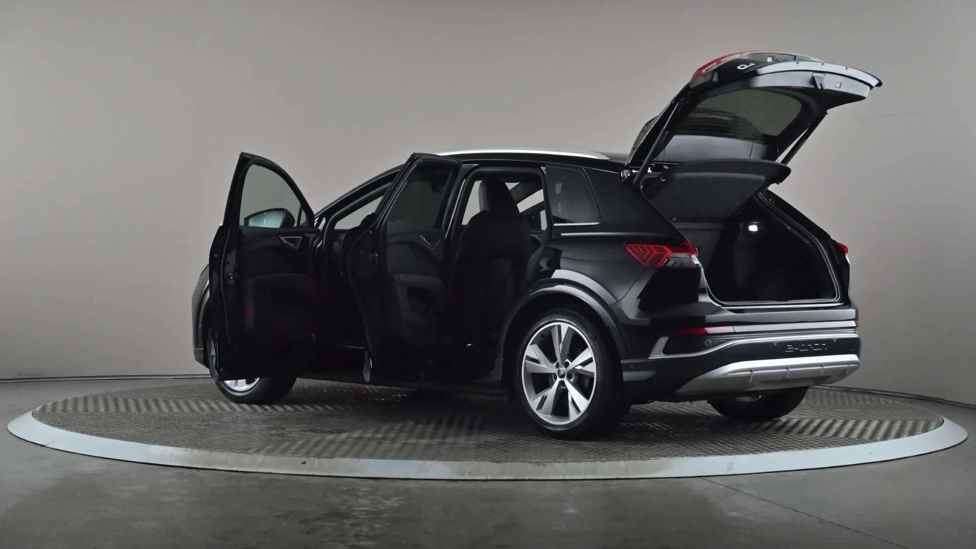 2022 AUDI Q4 2022 AUDI Q4
