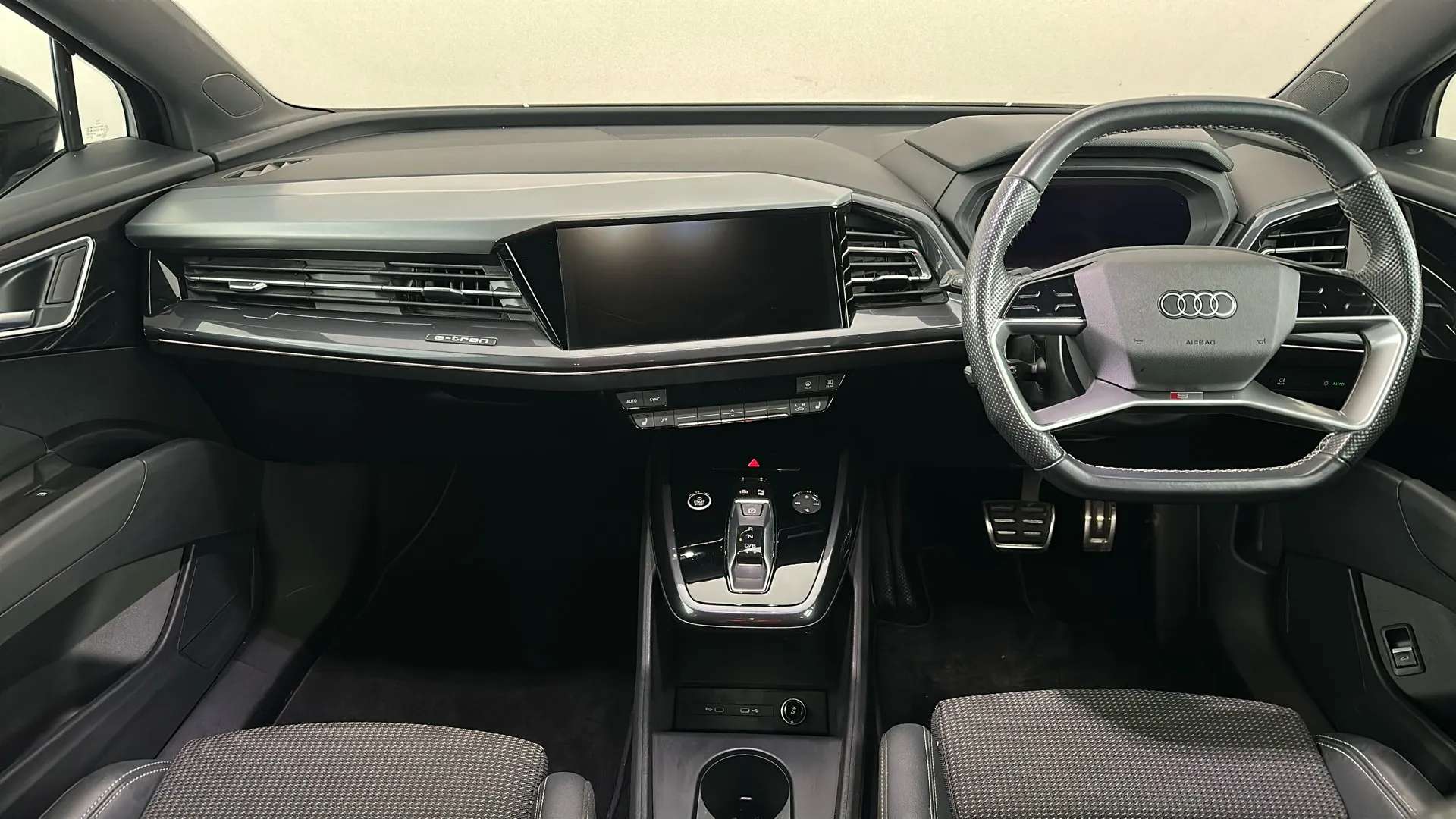2022 AUDI Q4 2022 AUDI Q4