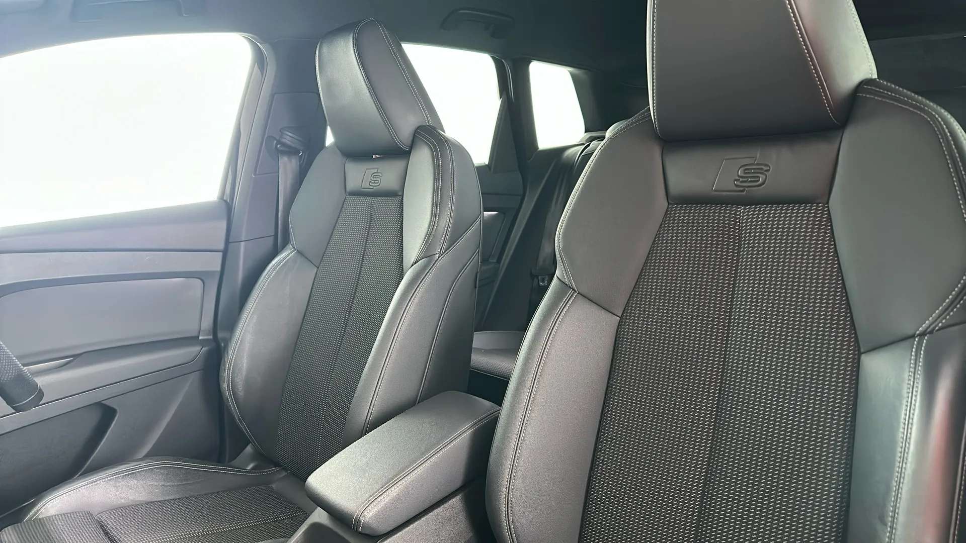 2022 AUDI Q4 2022 AUDI Q4