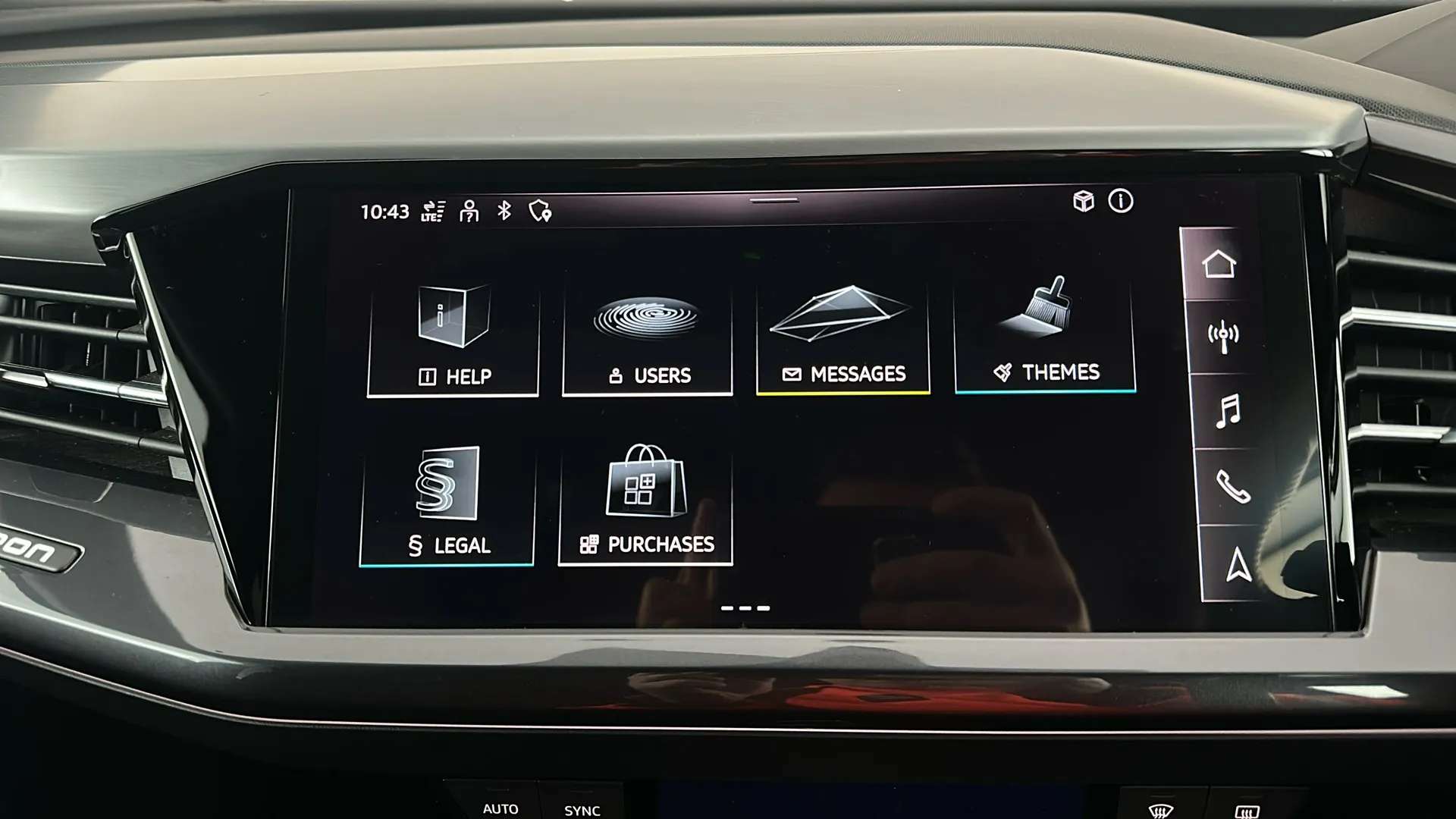 2022 AUDI Q4 2022 AUDI Q4