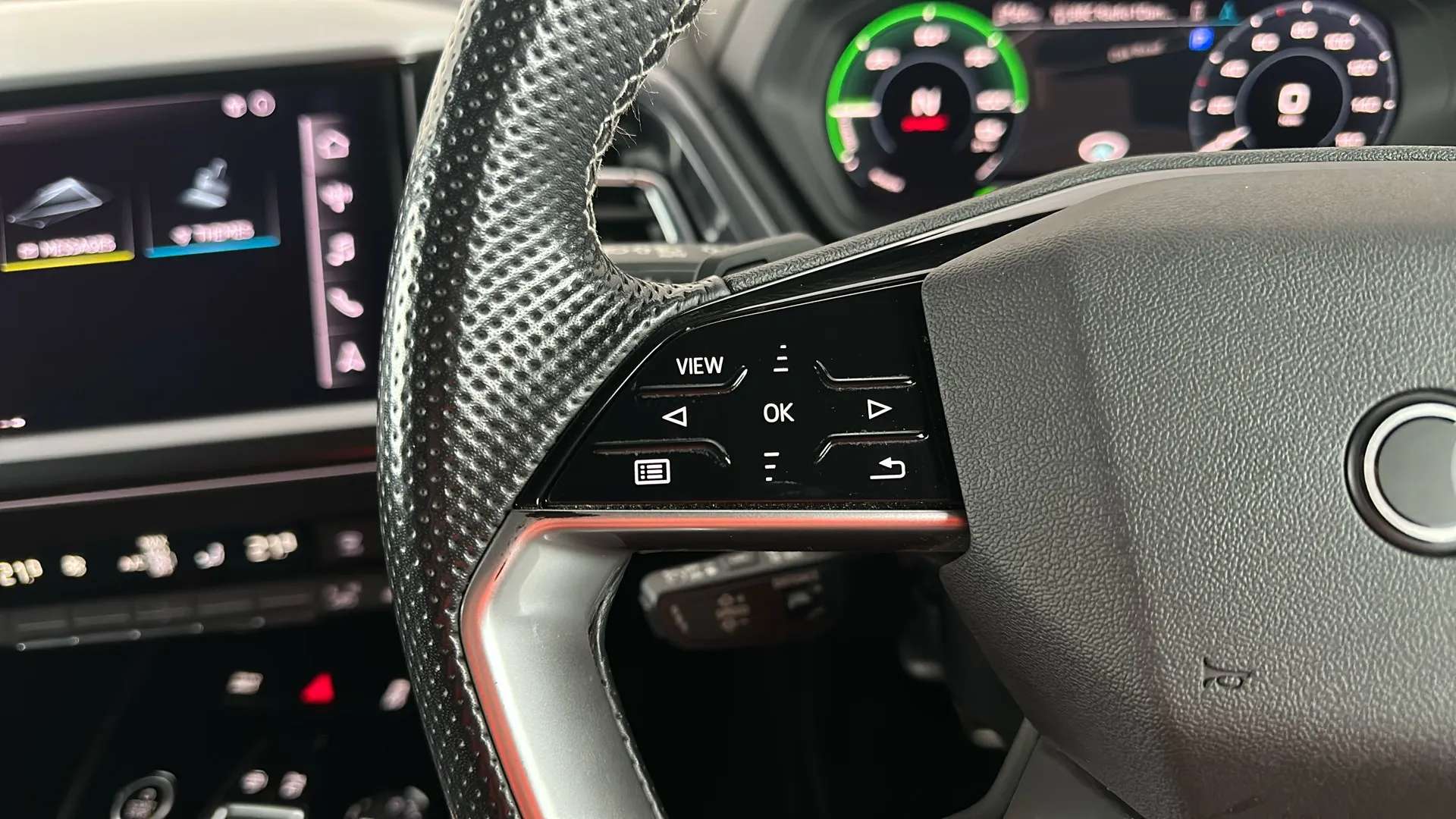 2022 AUDI Q4 2022 AUDI Q4