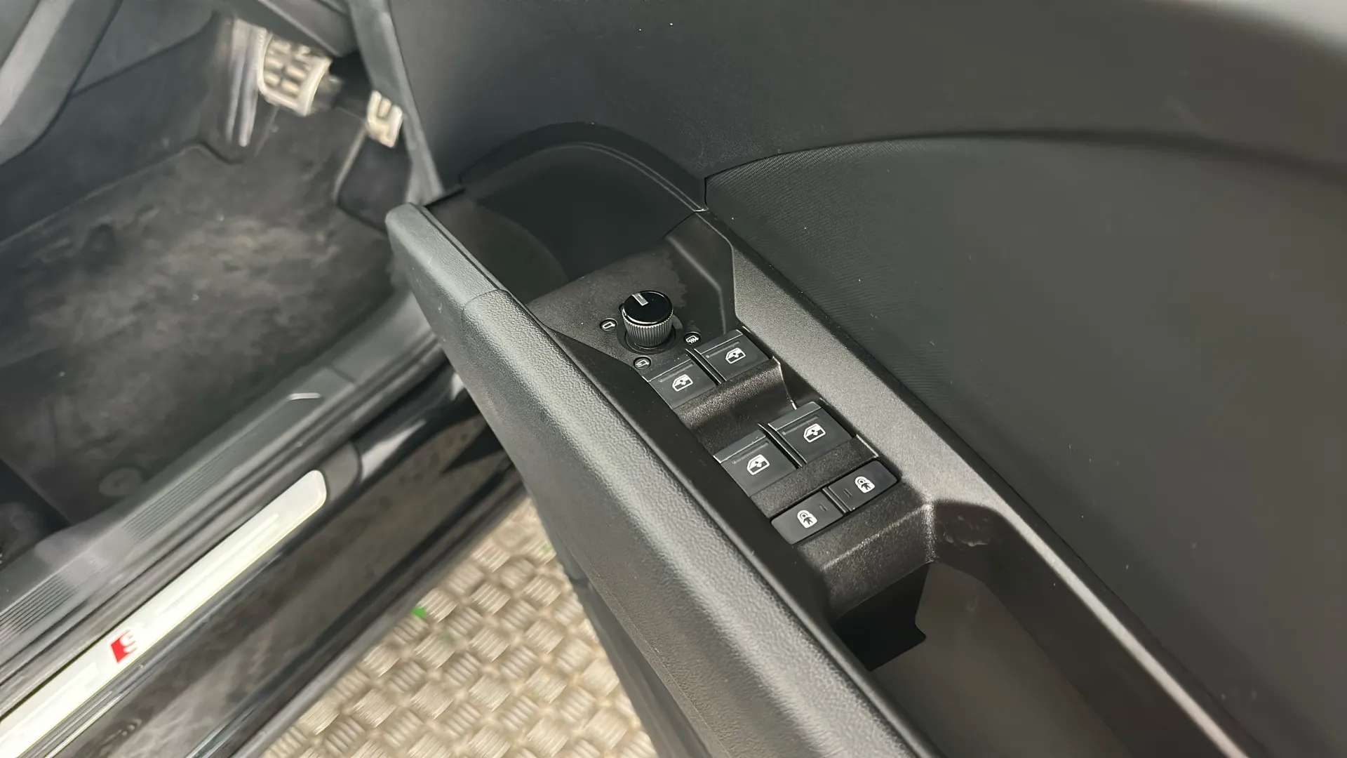 2022 AUDI Q4 2022 AUDI Q4