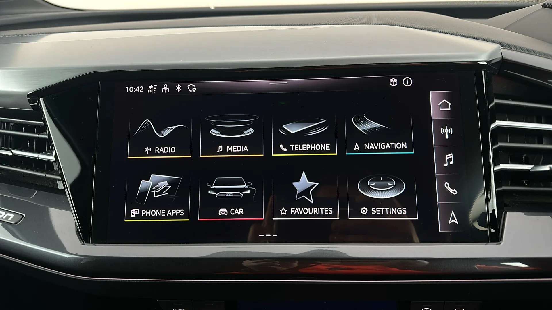 2022 AUDI Q4 2022 AUDI Q4