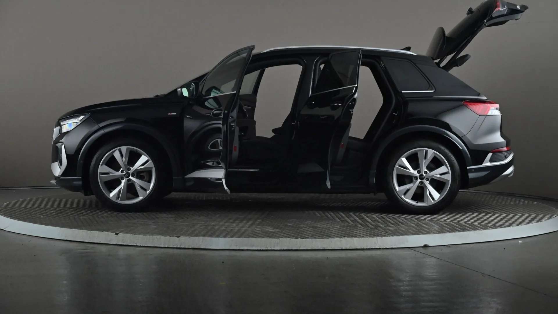 2022 AUDI Q4 2022 AUDI Q4