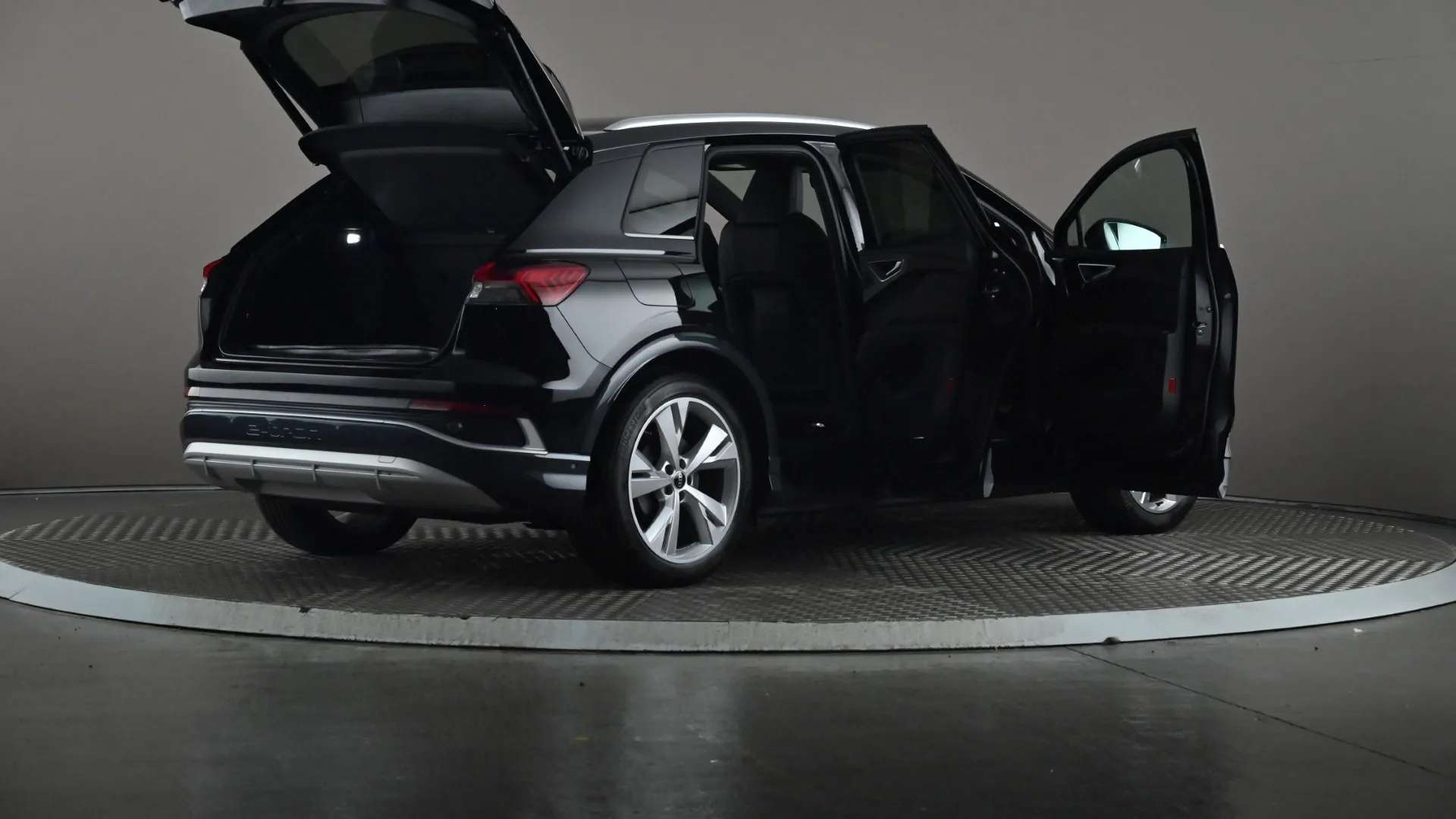2022 AUDI Q4 2022 AUDI Q4