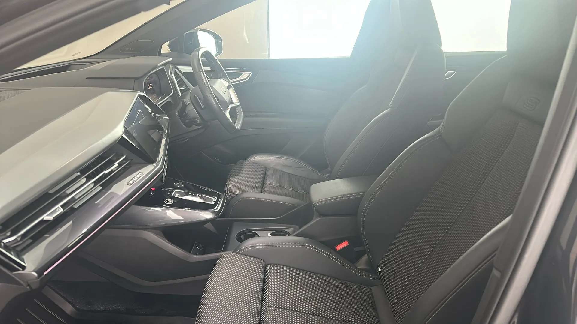 2022 AUDI Q4 2022 AUDI Q4