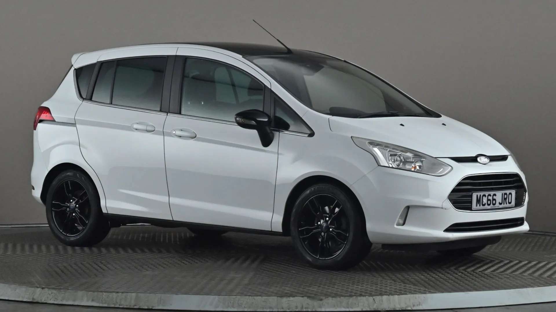A 2017 FORD B-MAX 1.0 EcoBoost Zetec White Edition A 2017 FORD B-MAX 1.0 EcoBoost Zetec White Edition