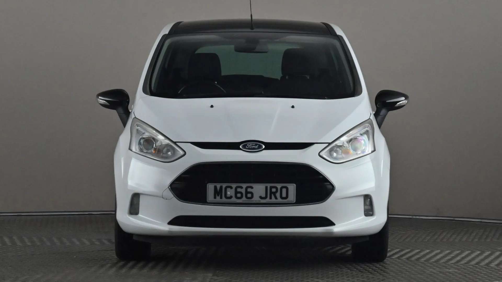 A 2017 FORD B-MAX 1.0 EcoBoost Zetec White Edition A 2017 FORD B-MAX 1.0 EcoBoost Zetec White Edition