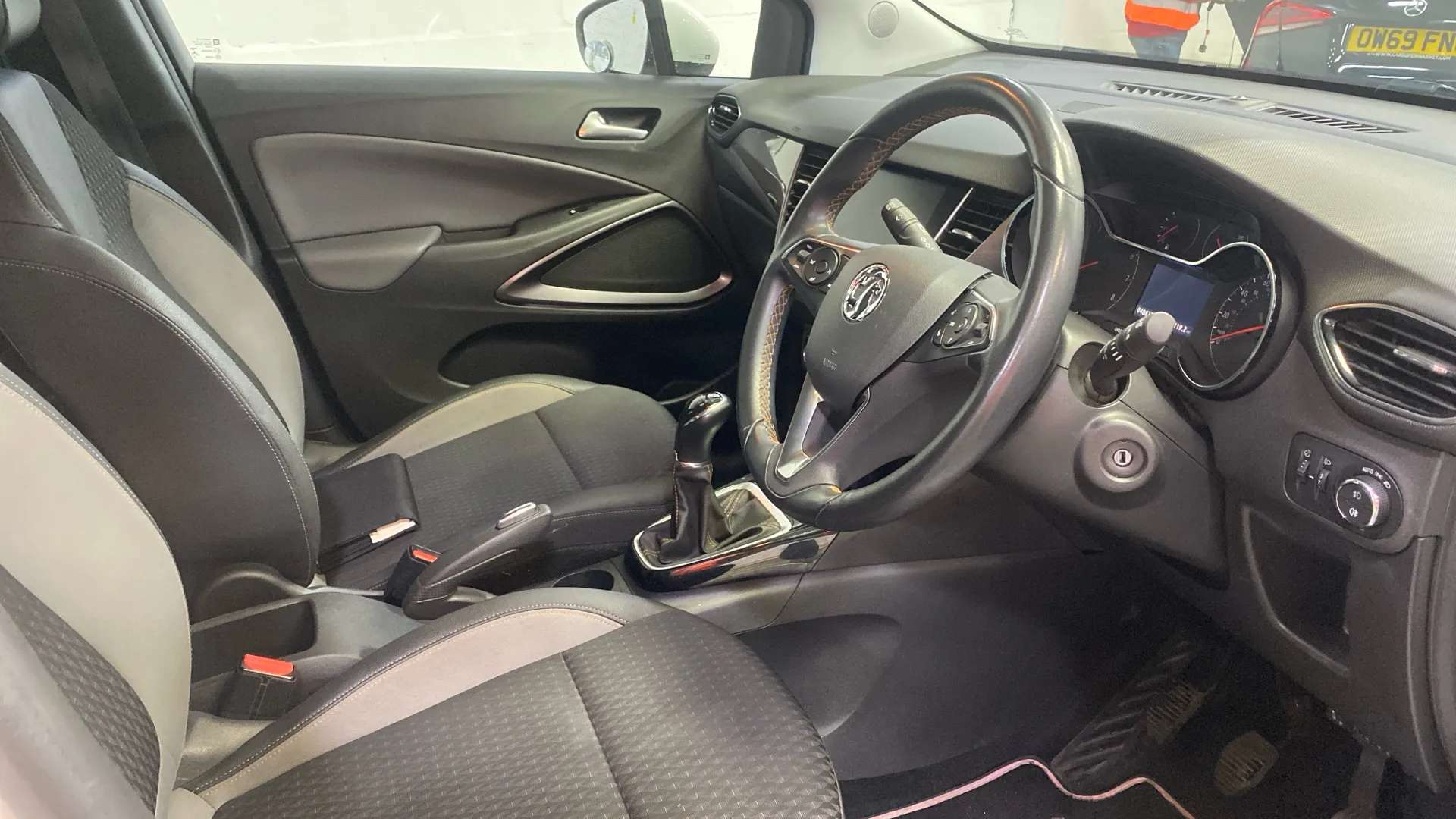 A 2018 VAUXHALL CROSSLAND X 1.2 Elite Nav A 2018 VAUXHALL CROSSLAND X 1.2 Elite Nav