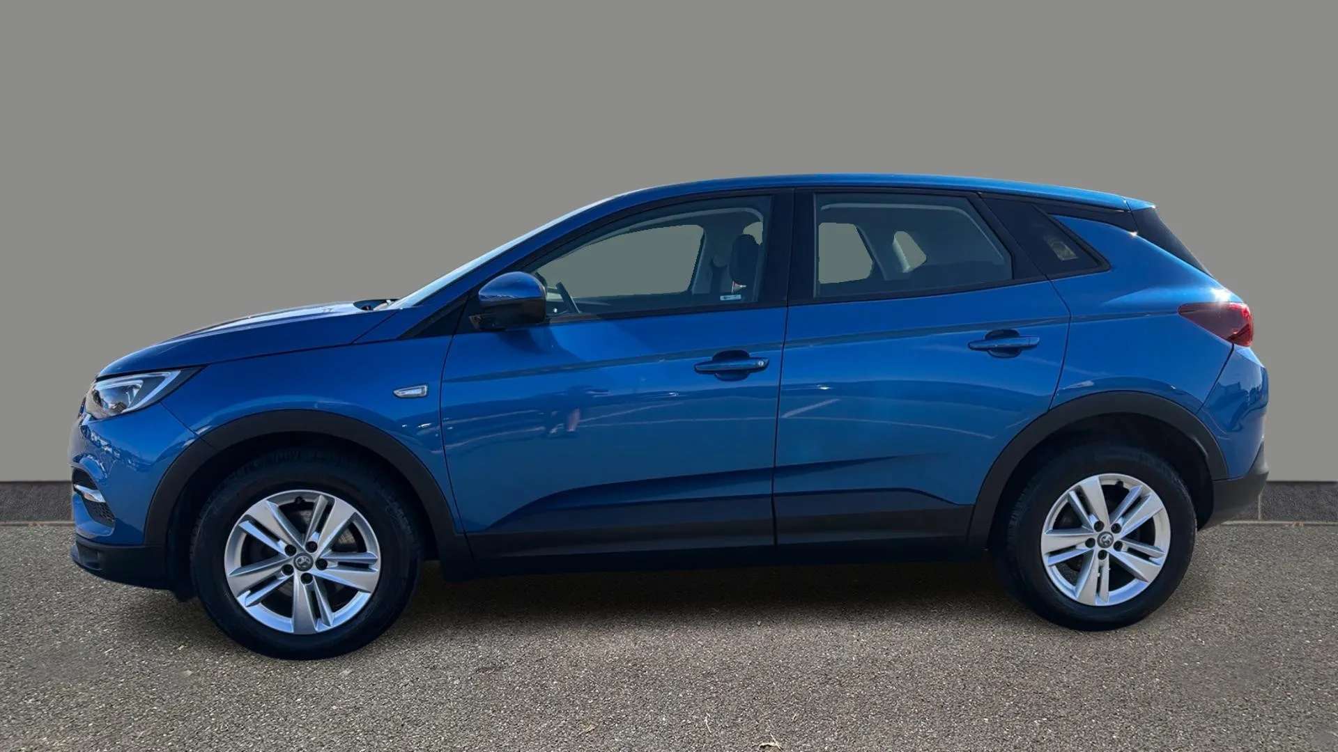 A 2018 VAUXHALL GRANDLAND X 1.2 Turbo SE A 2018 VAUXHALL GRANDLAND X 1.2 Turbo SE