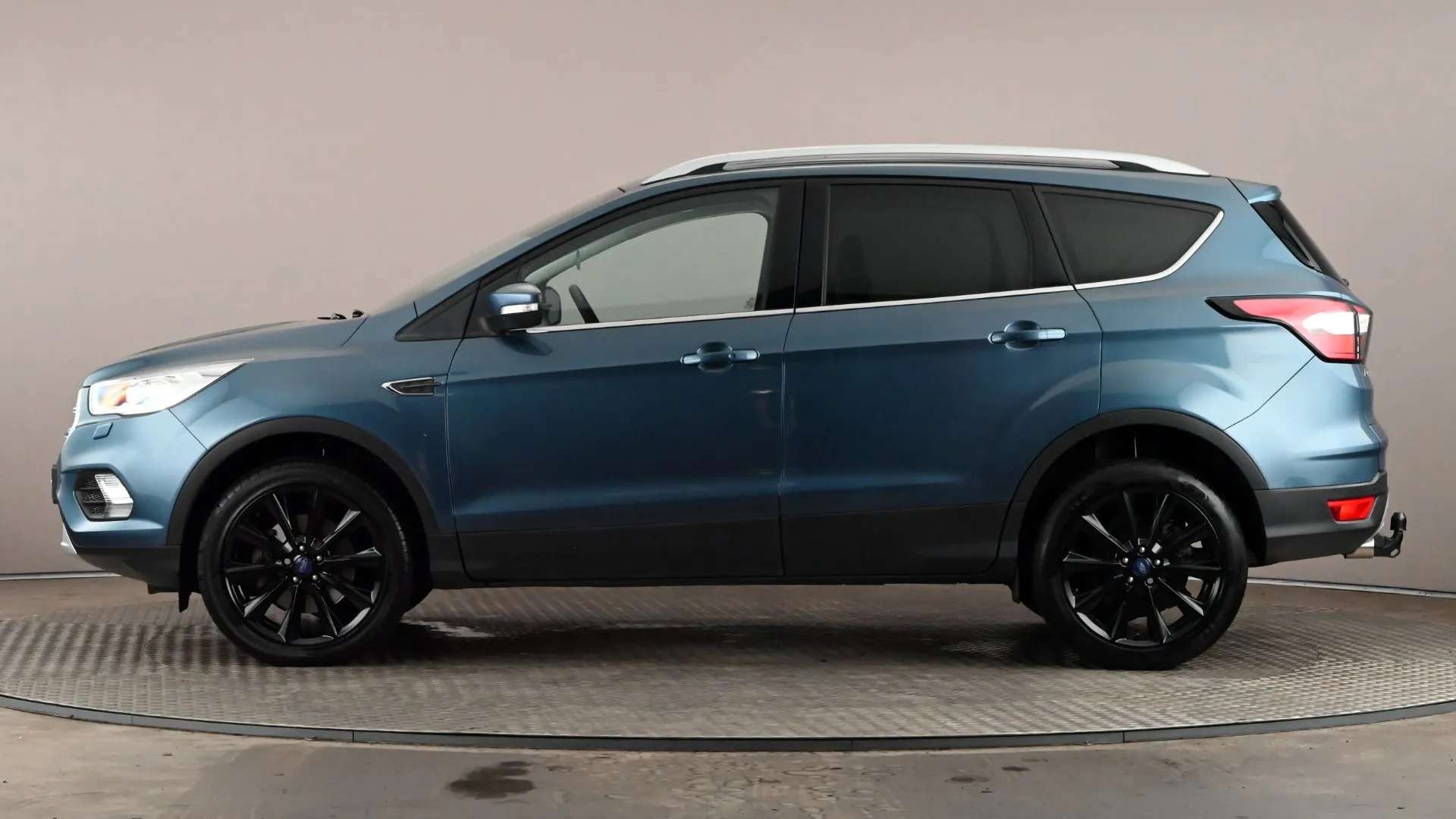 A 2019 FORD KUGA 2.0 TDCi 180 Titanium X Edition Auto A 2019 FORD KUGA 2.0 TDCi 180 Titanium X Edition Auto