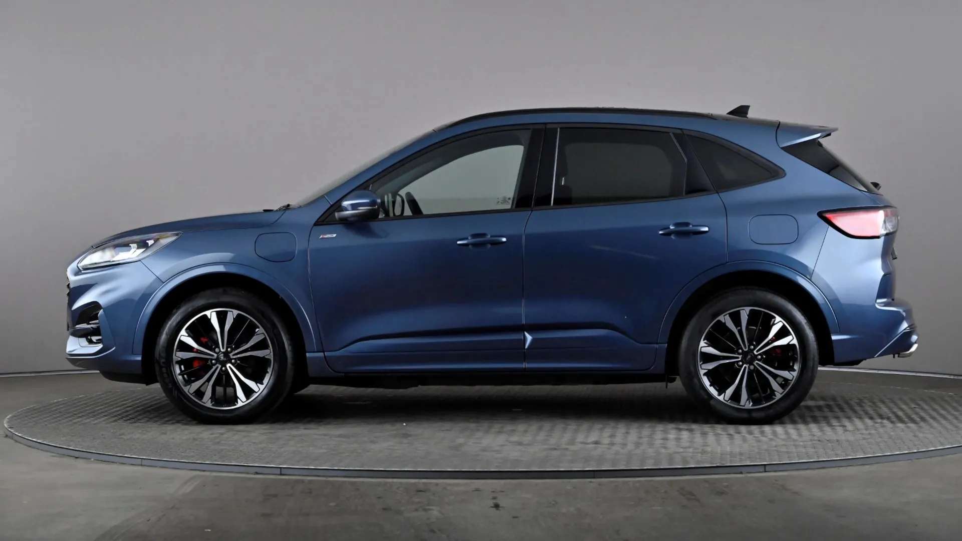 A 2022 FORD KUGA 2.5 PHEV ST-Line X Edition CVT A 2022 FORD KUGA 2.5 PHEV ST-Line X Edition CVT