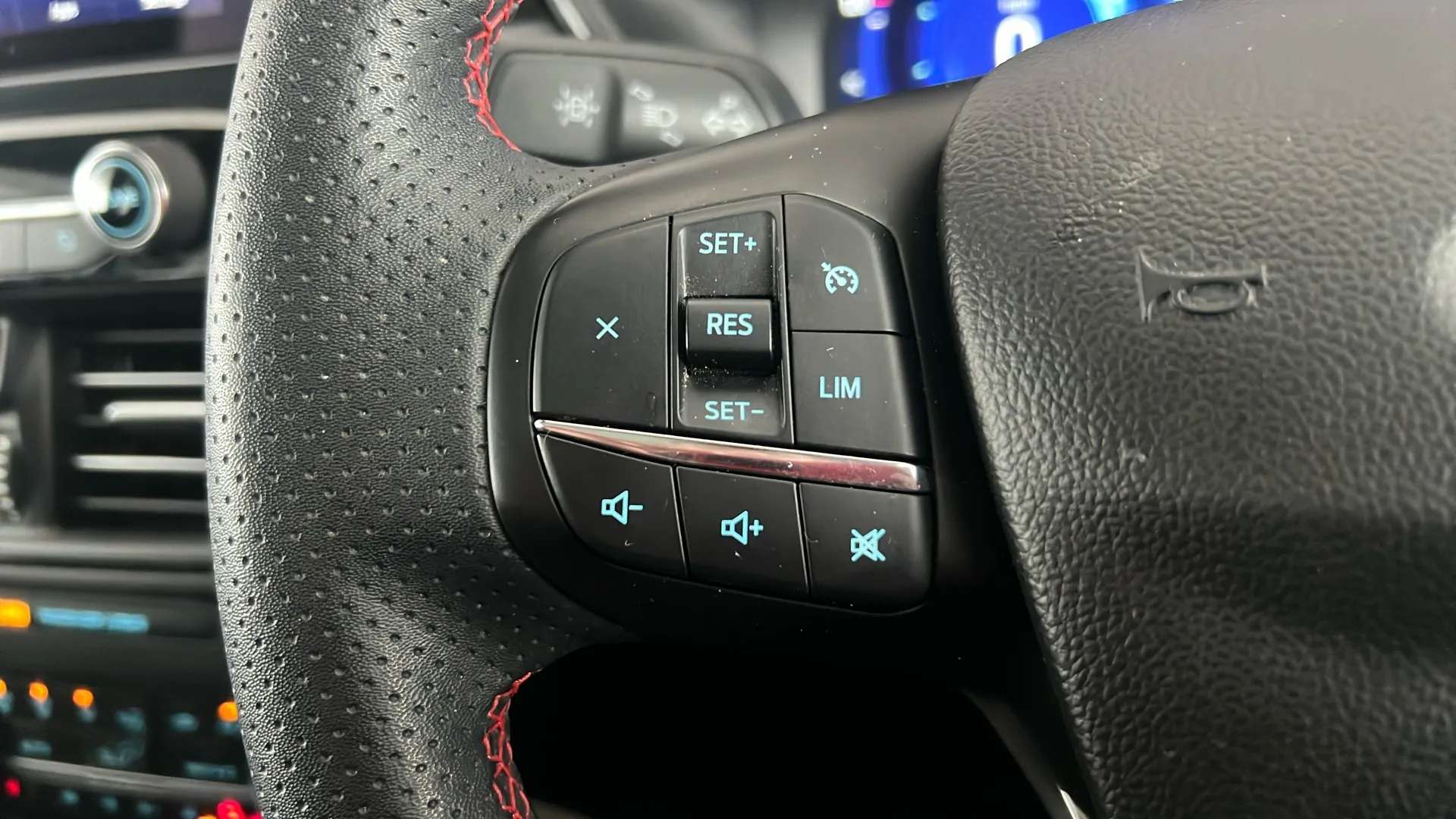 2022 FORD KUGA 2022 FORD KUGA