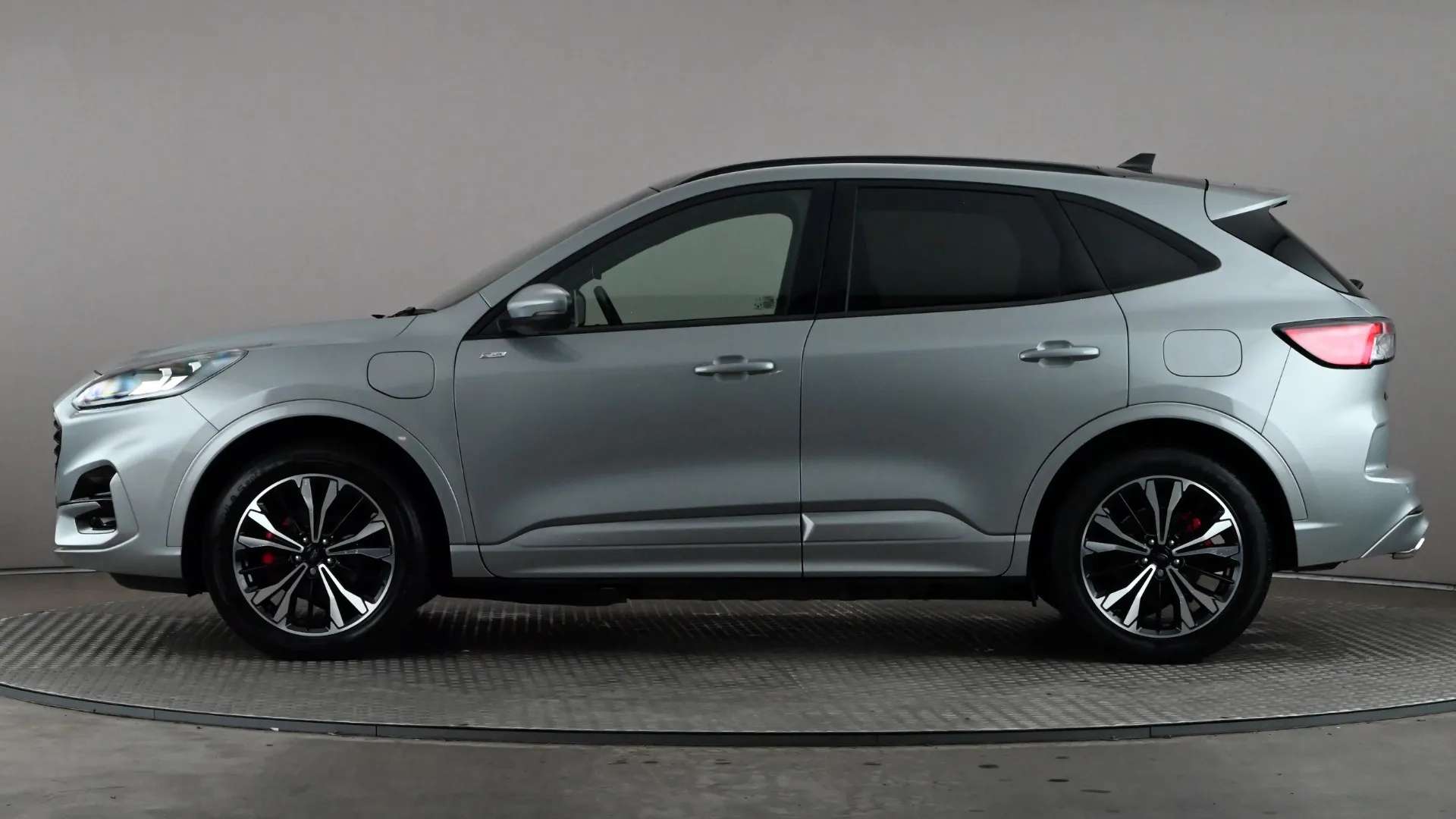 A 2024 FORD KUGA 2.5 PHEV ST-Line X Edition CVT A 2024 FORD KUGA 2.5 PHEV ST-Line X Edition CVT