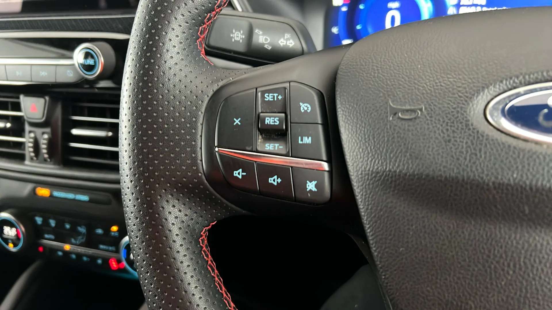 2022 FORD KUGA 2022 FORD KUGA