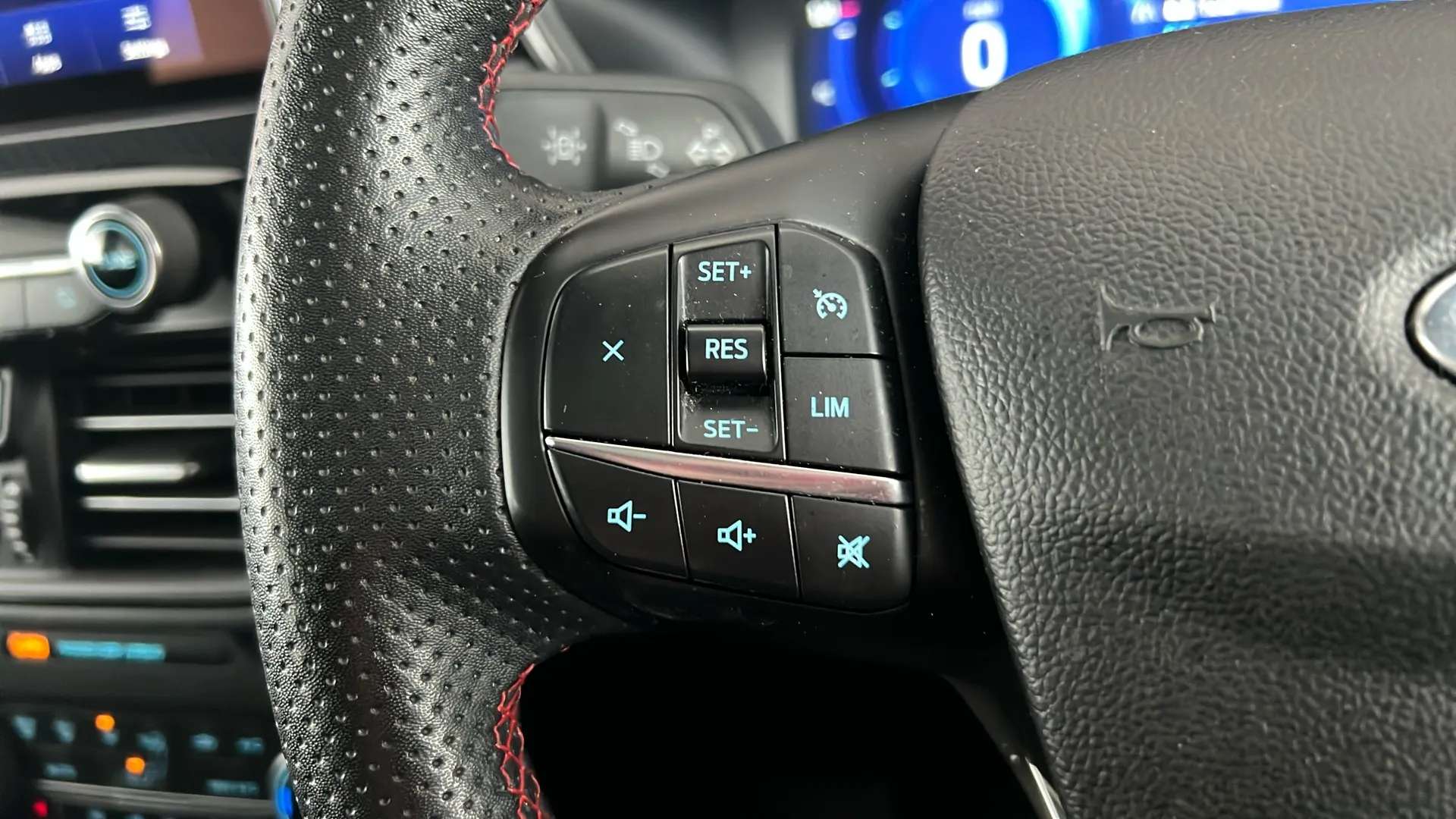 2023 FORD KUGA 2023 FORD KUGA