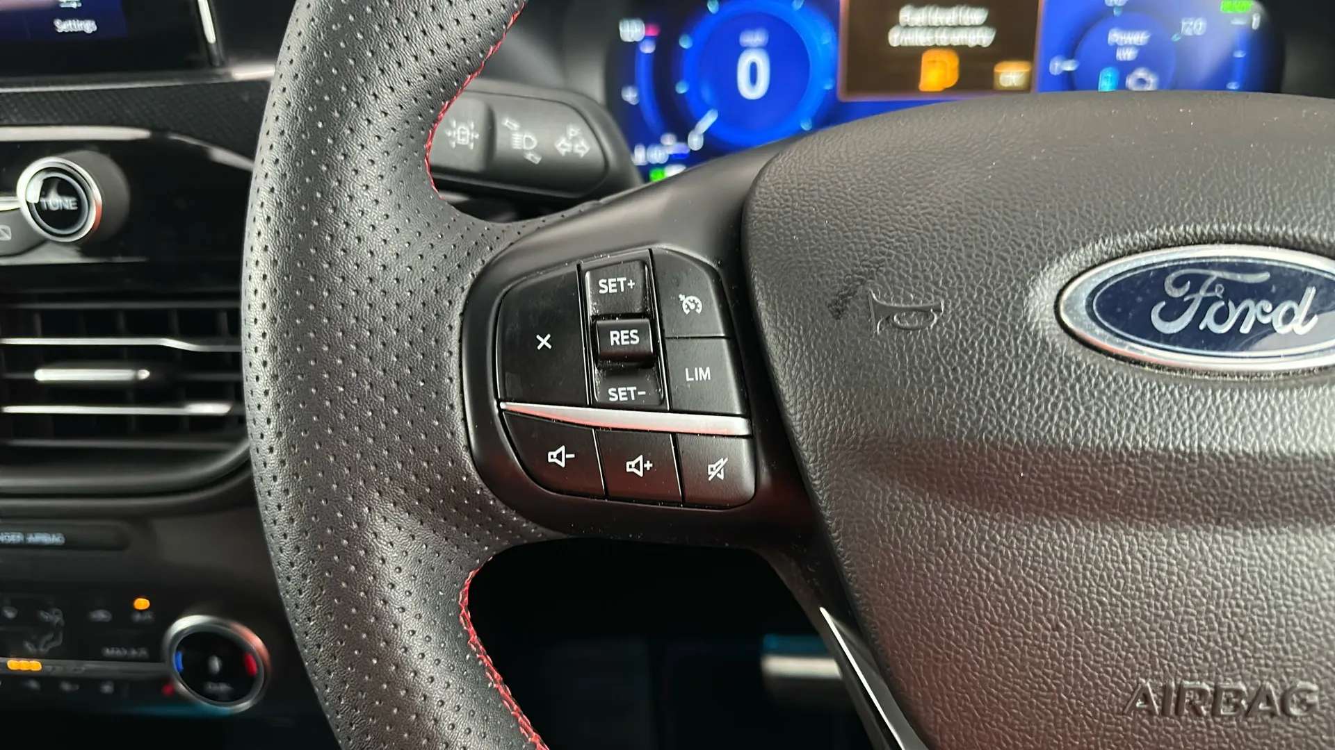 2023 FORD KUGA 2023 FORD KUGA