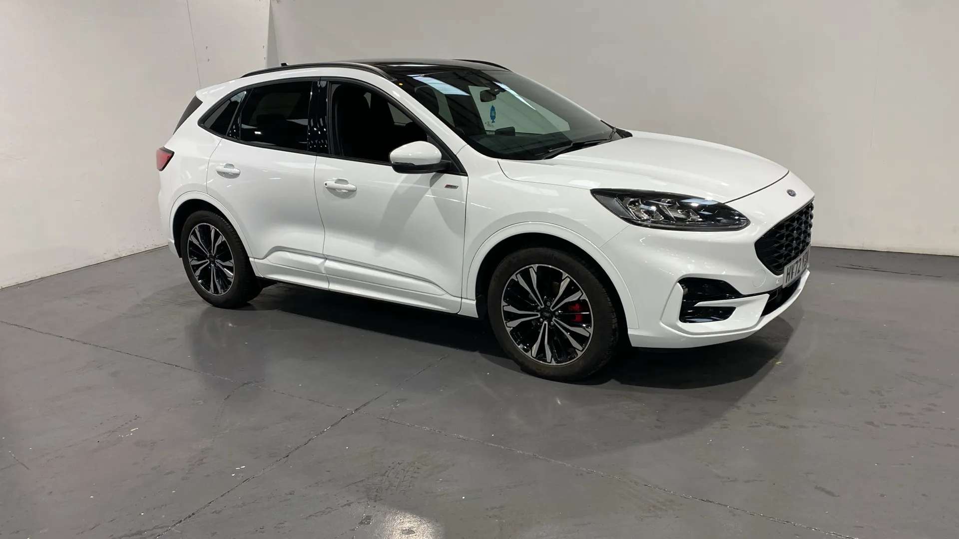 A 2022 FORD KUGA 2.5 FHEV ST-Line X Edition CVT A 2022 FORD KUGA 2.5 FHEV ST-Line X Edition CVT