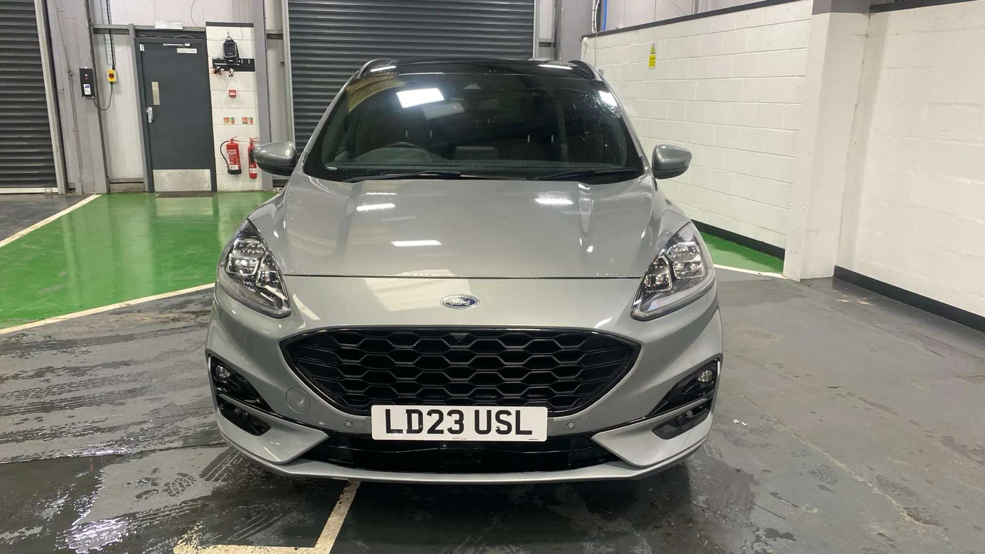 A 2023 FORD KUGA 2.5 PHEV ST-Line X Edition CVT A 2023 FORD KUGA 2.5 PHEV ST-Line X Edition CVT