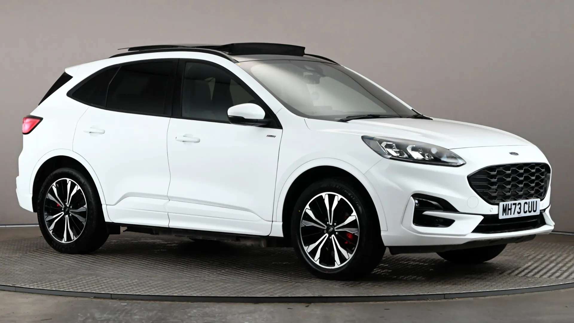 A 2024 FORD KUGA 2.5 PHEV ST-Line X Edition CVT A 2024 FORD KUGA 2.5 PHEV ST-Line X Edition CVT