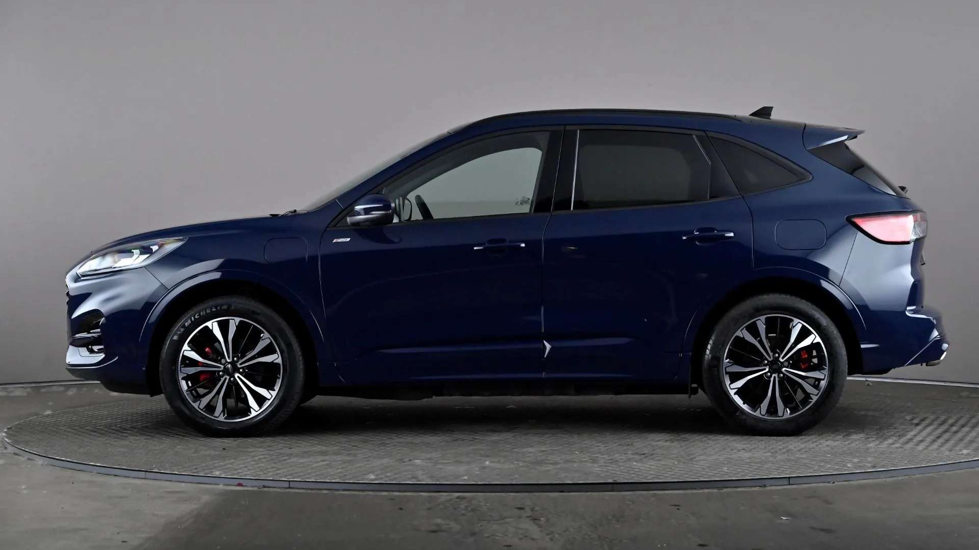 A 2022 FORD KUGA 2.5 PHEV ST-Line X Edition CVT A 2022 FORD KUGA 2.5 PHEV ST-Line X Edition CVT