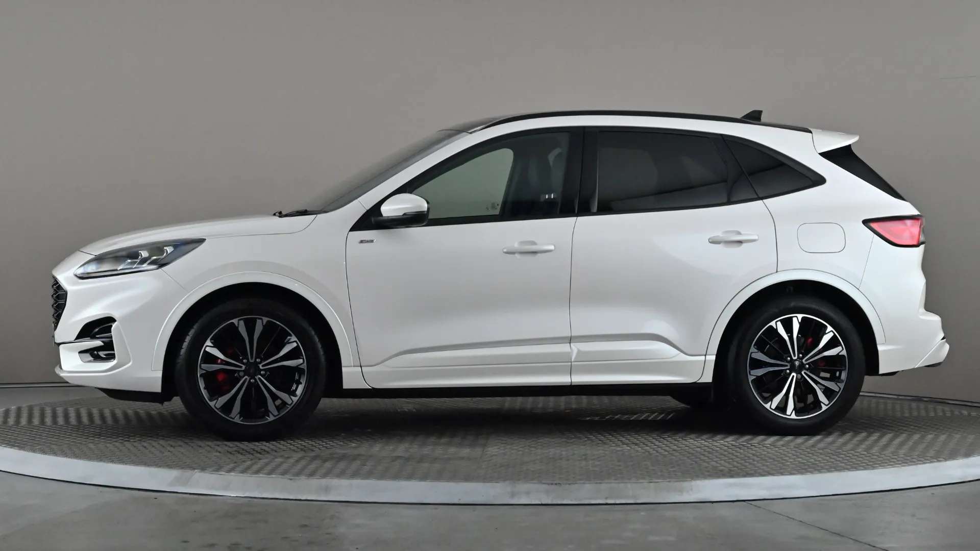 A 2023 FORD KUGA 2.5 FHEV ST-Line X Edition CVT A 2023 FORD KUGA 2.5 FHEV ST-Line X Edition CVT